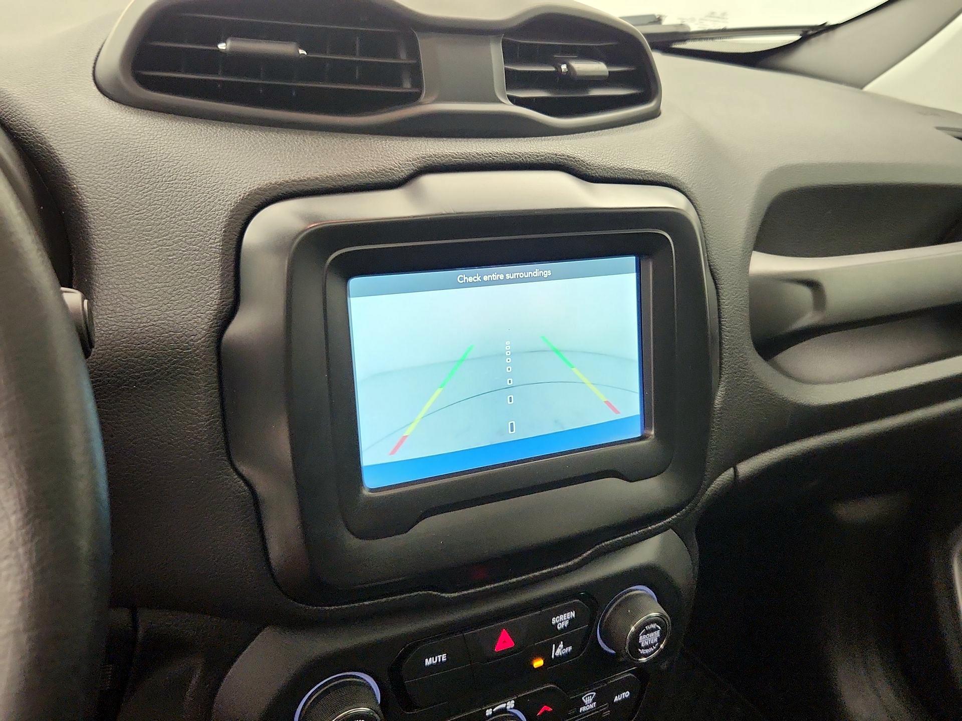 Thumbnail: 2021 Jeep Renegade - 14