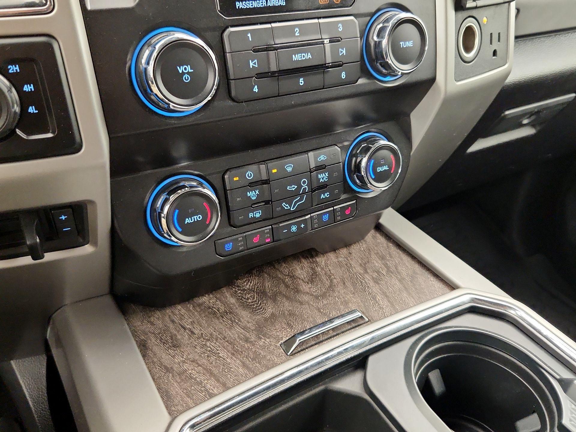 Thumbnail: 2019 Ford F-250 - 17