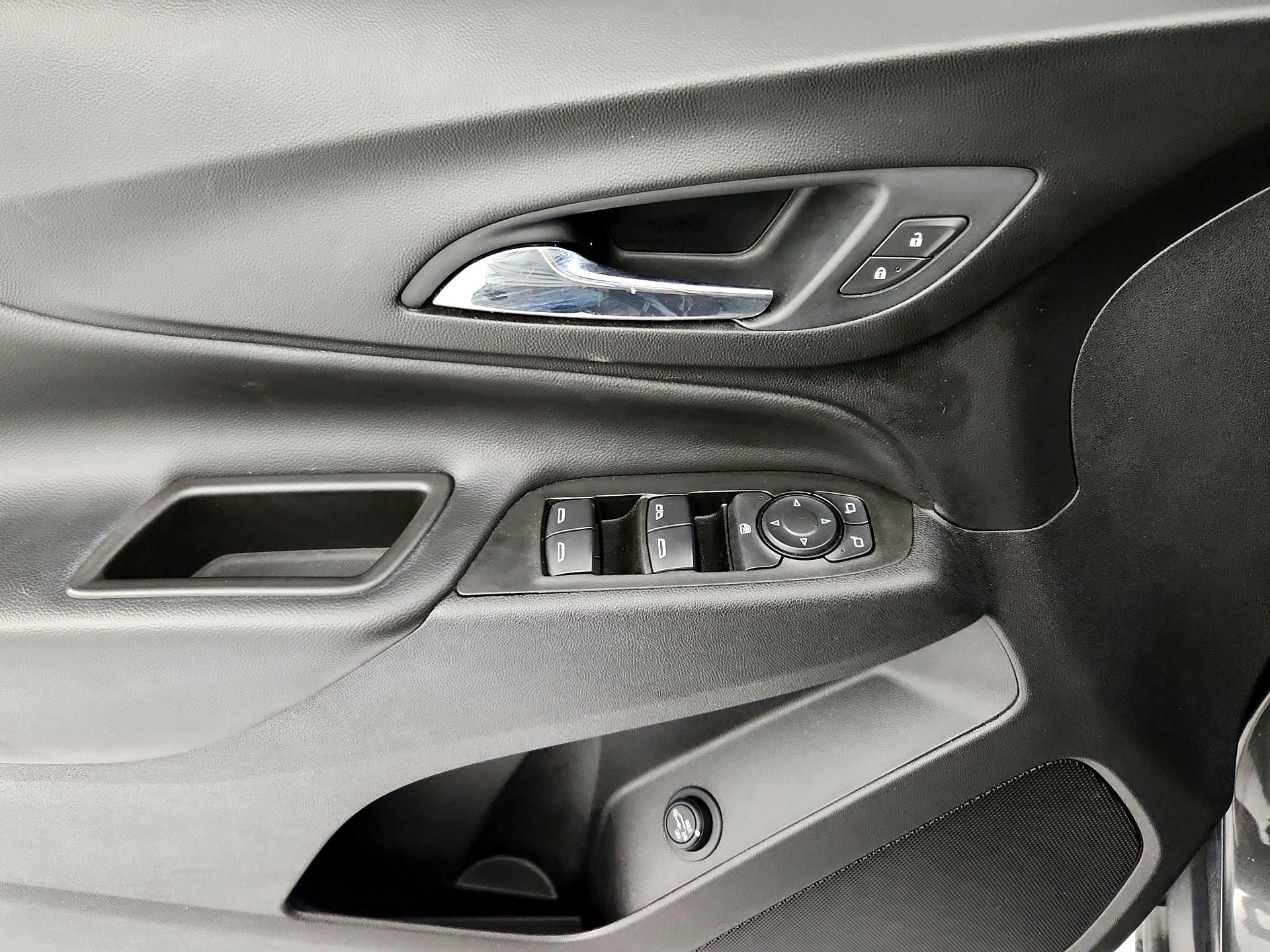 Thumbnail: 2021 Chevrolet Equinox - 12