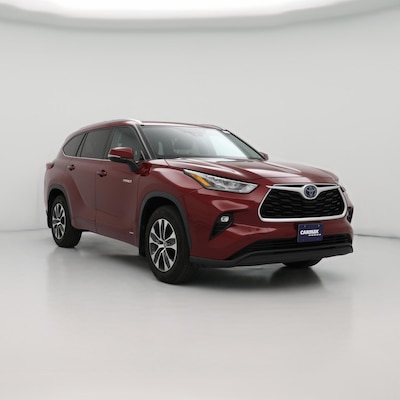 Red 2020 Toyota Highlander Hybrid XLE
