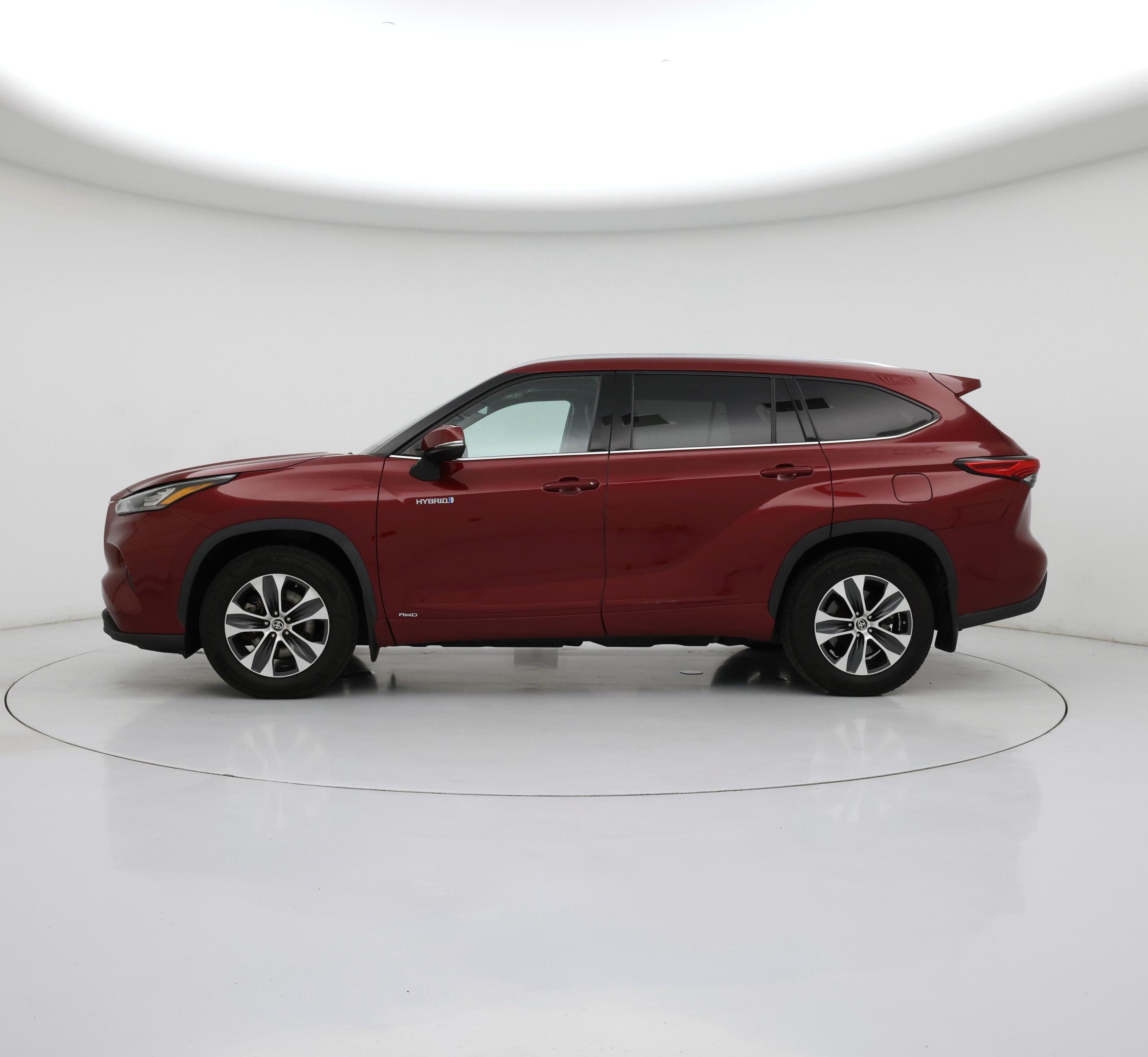 Thumbnail: 2020 Toyota Highlander - 3