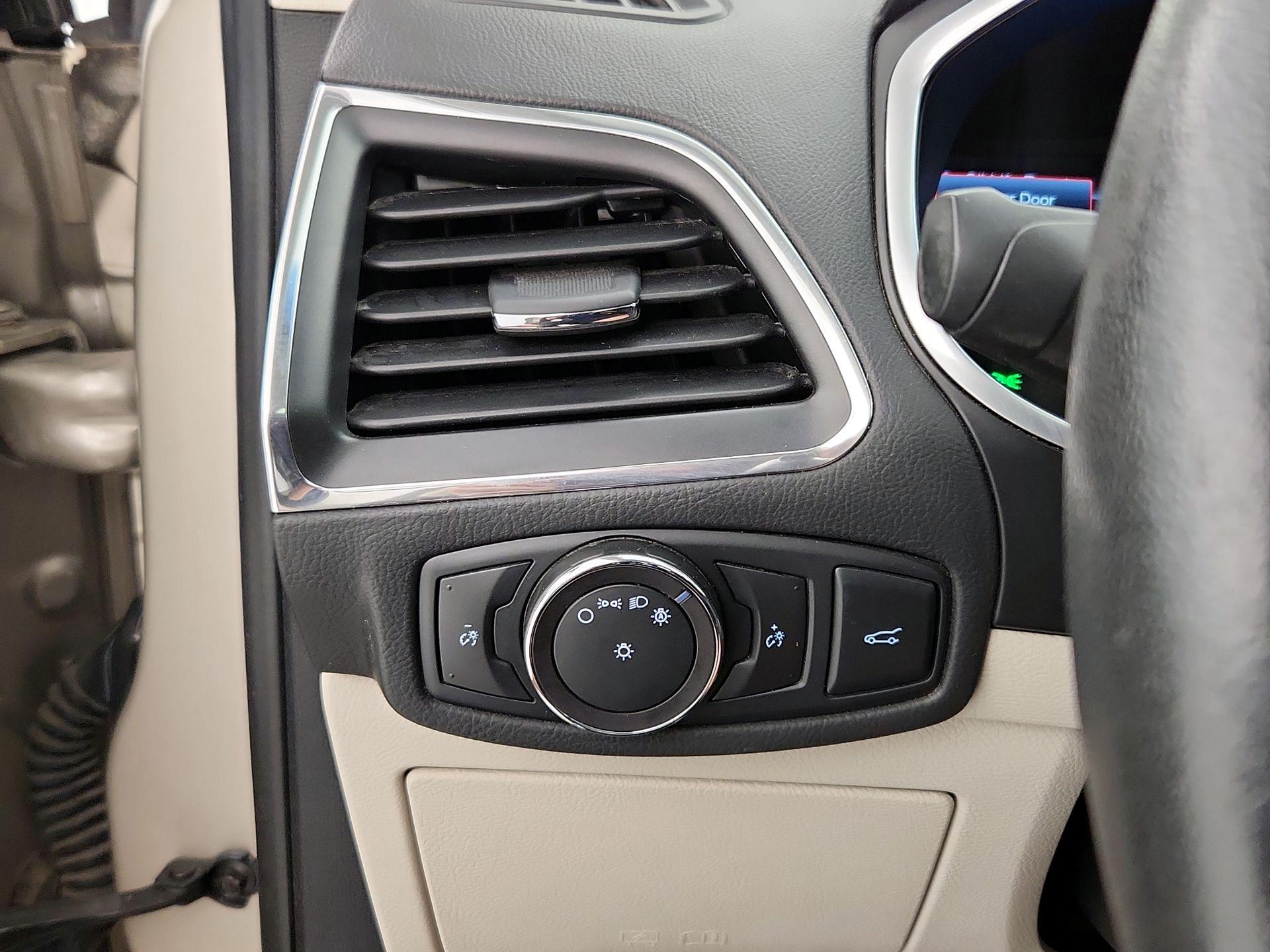 Thumbnail: 2018 Ford Edge - 13