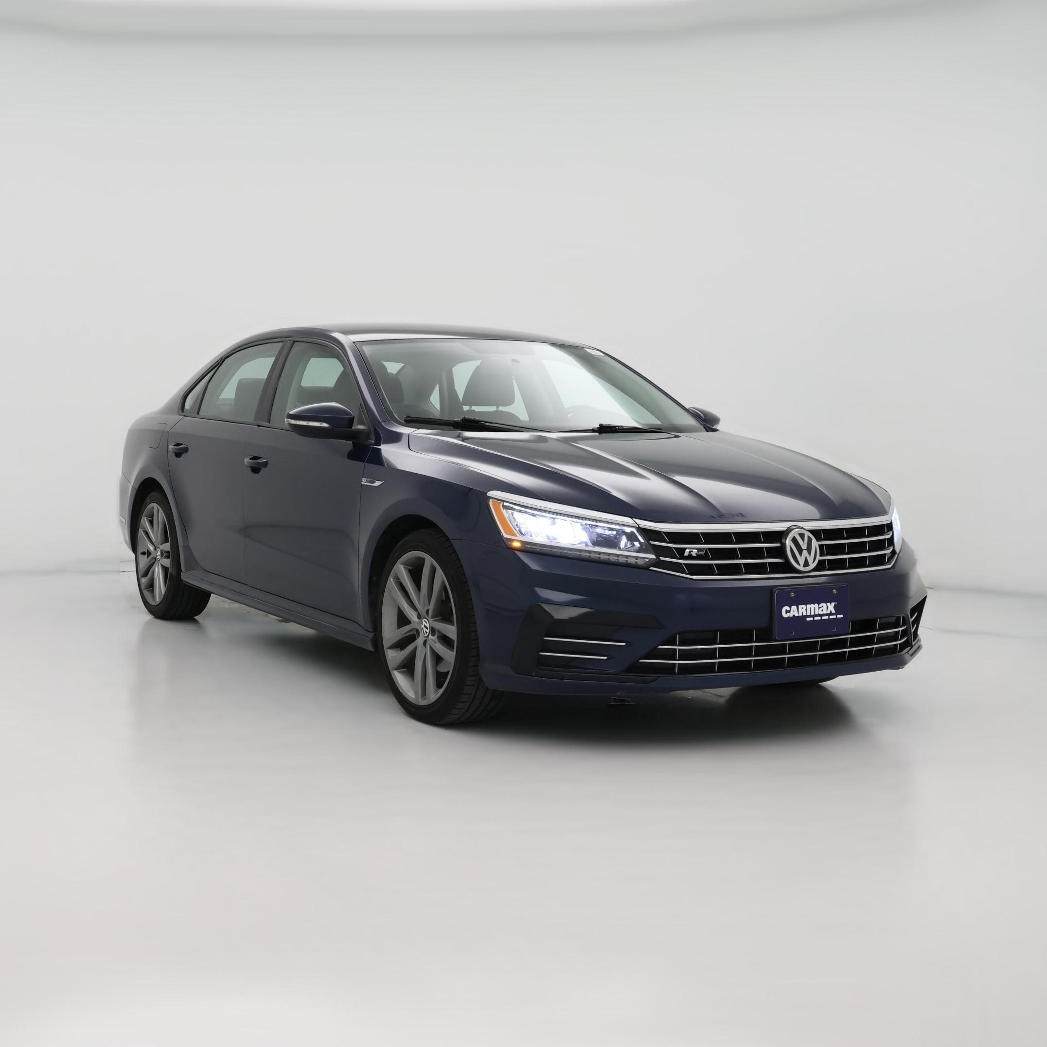 Thumbnail: 2018 Volkswagen Passat - 1