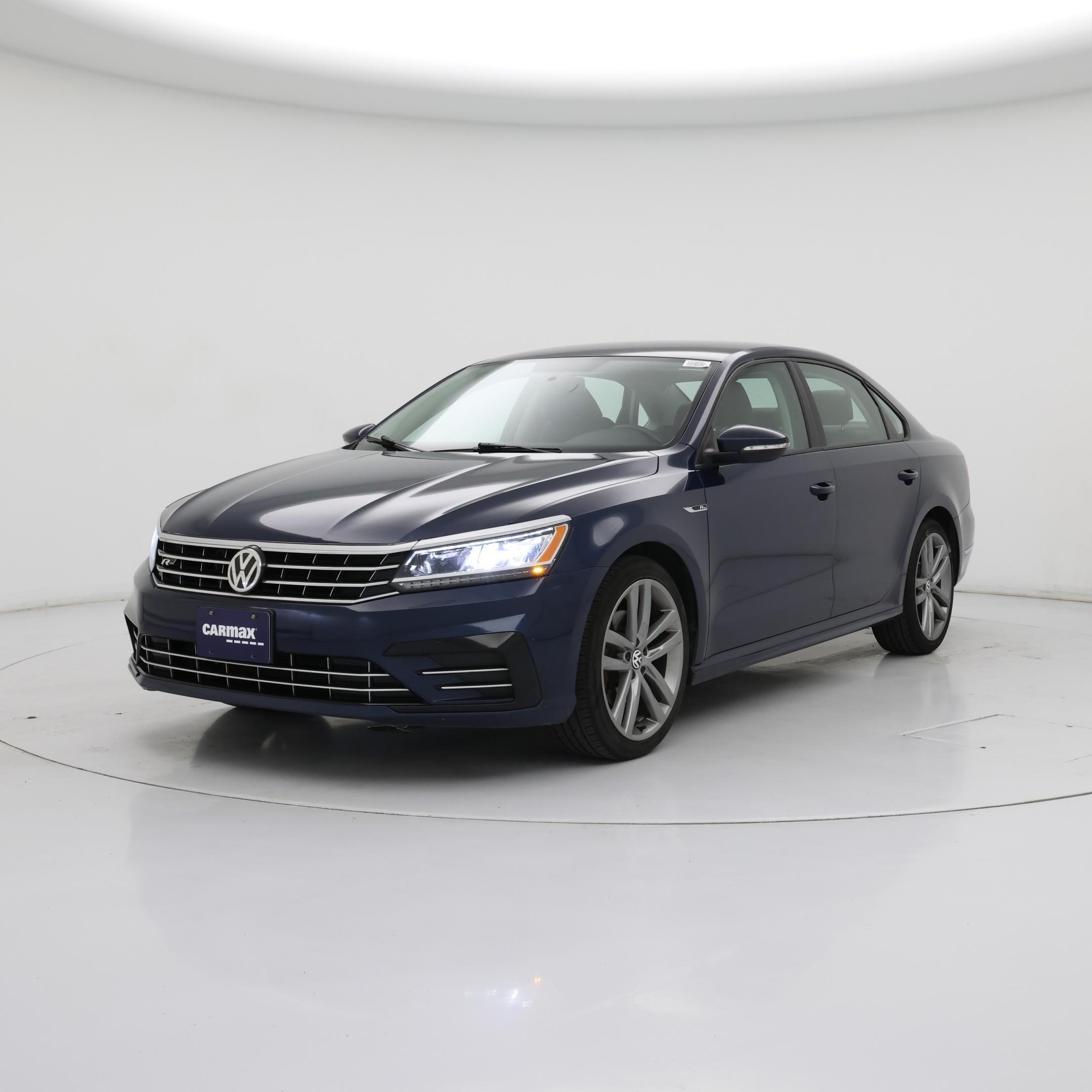 Thumbnail: 2018 Volkswagen Passat - 4