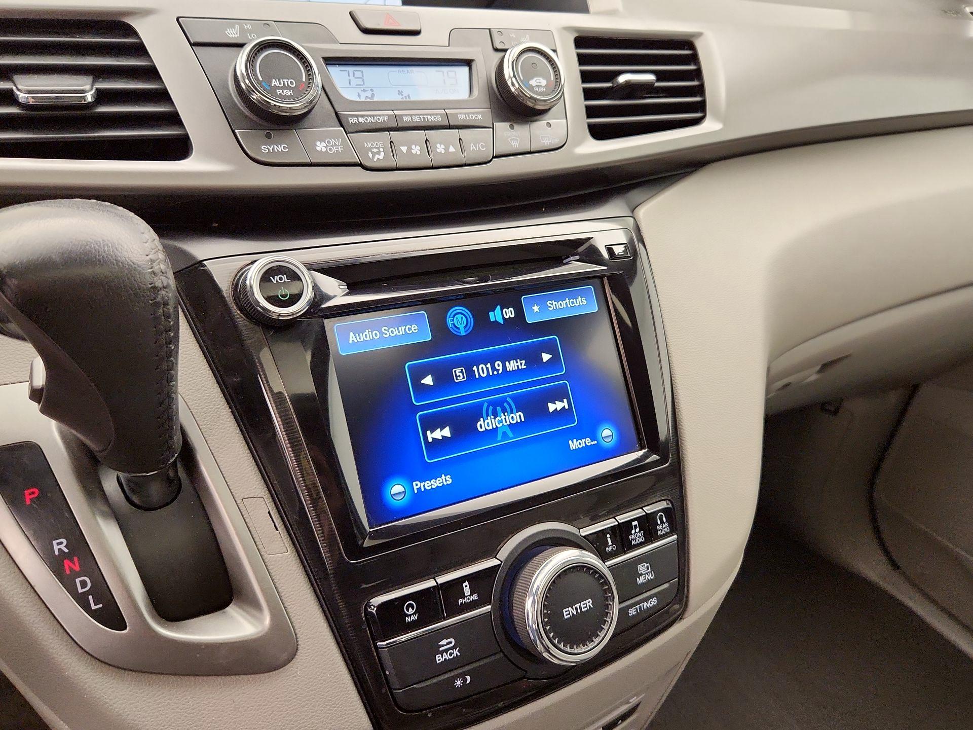 Thumbnail: 2016 Honda Odyssey - 16