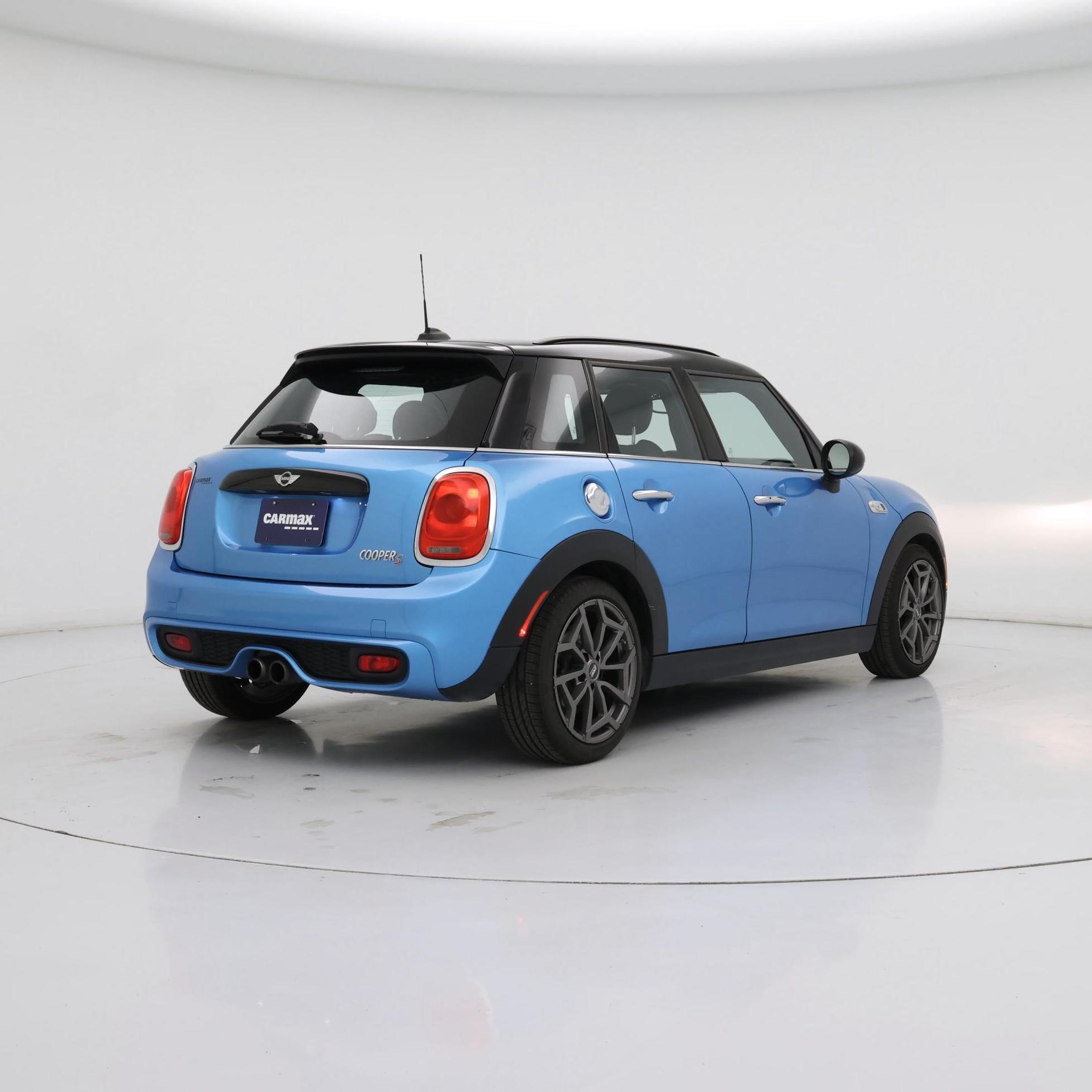 Thumbnail: 2017 MINI Cooper Hardtop - 8