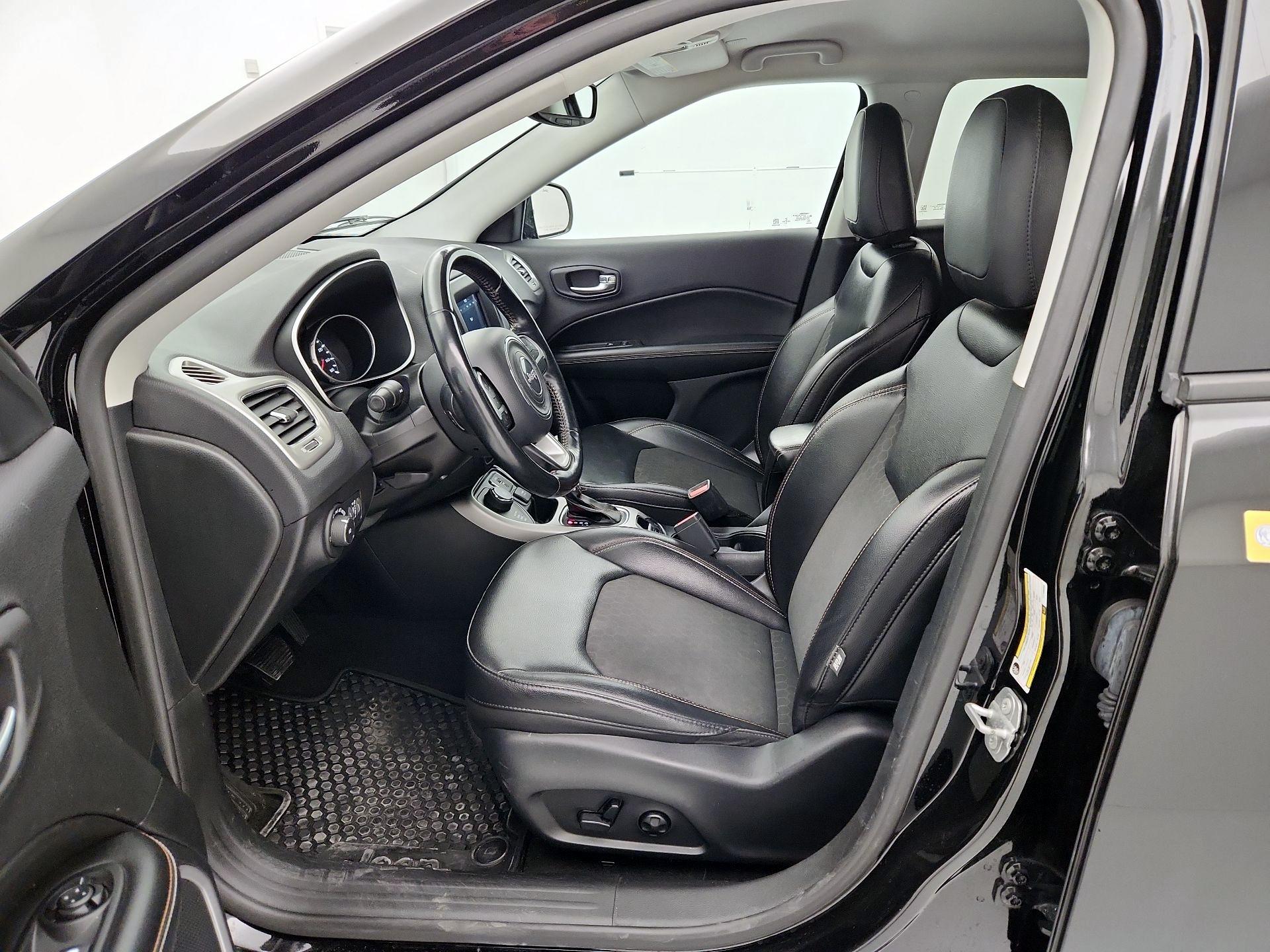 Thumbnail: 2020 Jeep Compass - 11