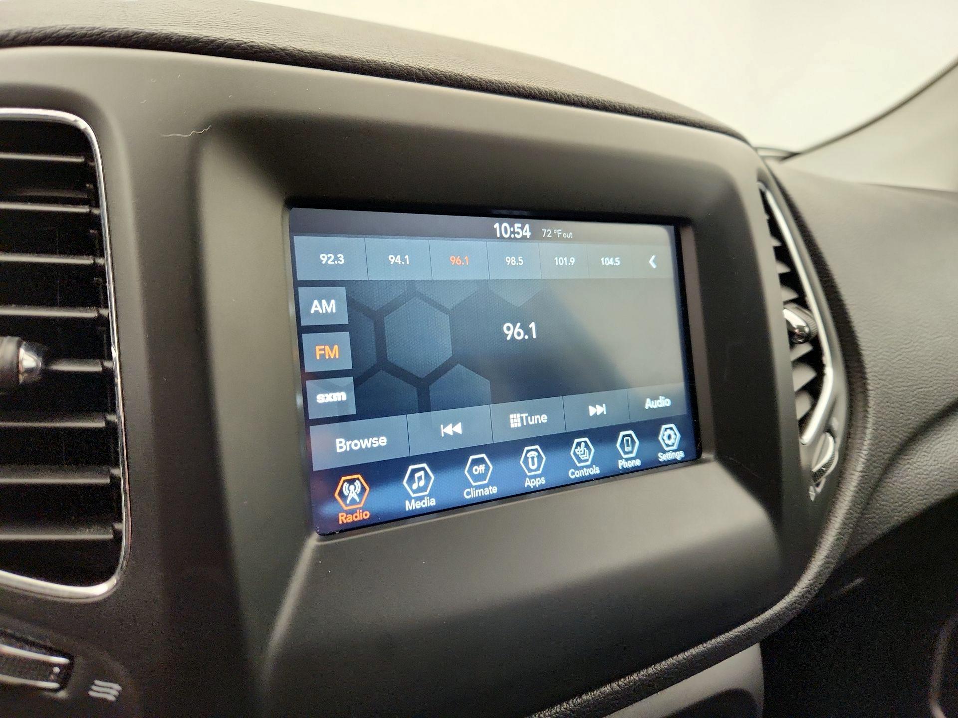 Thumbnail: 2020 Jeep Compass - 15