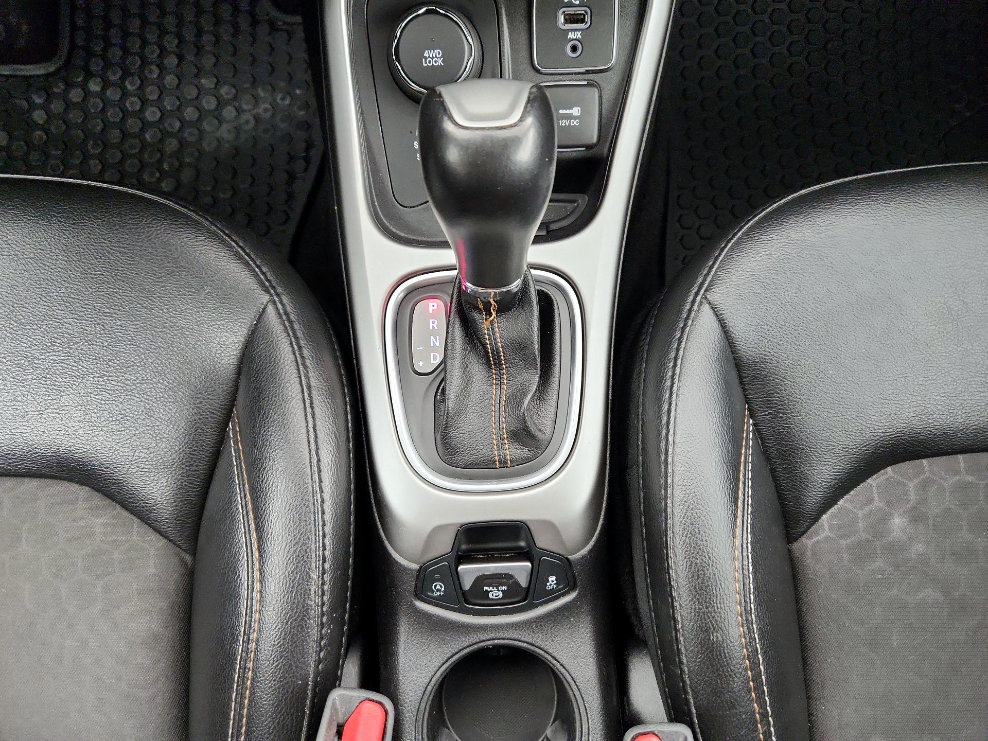 Thumbnail: 2020 Jeep Compass - 17