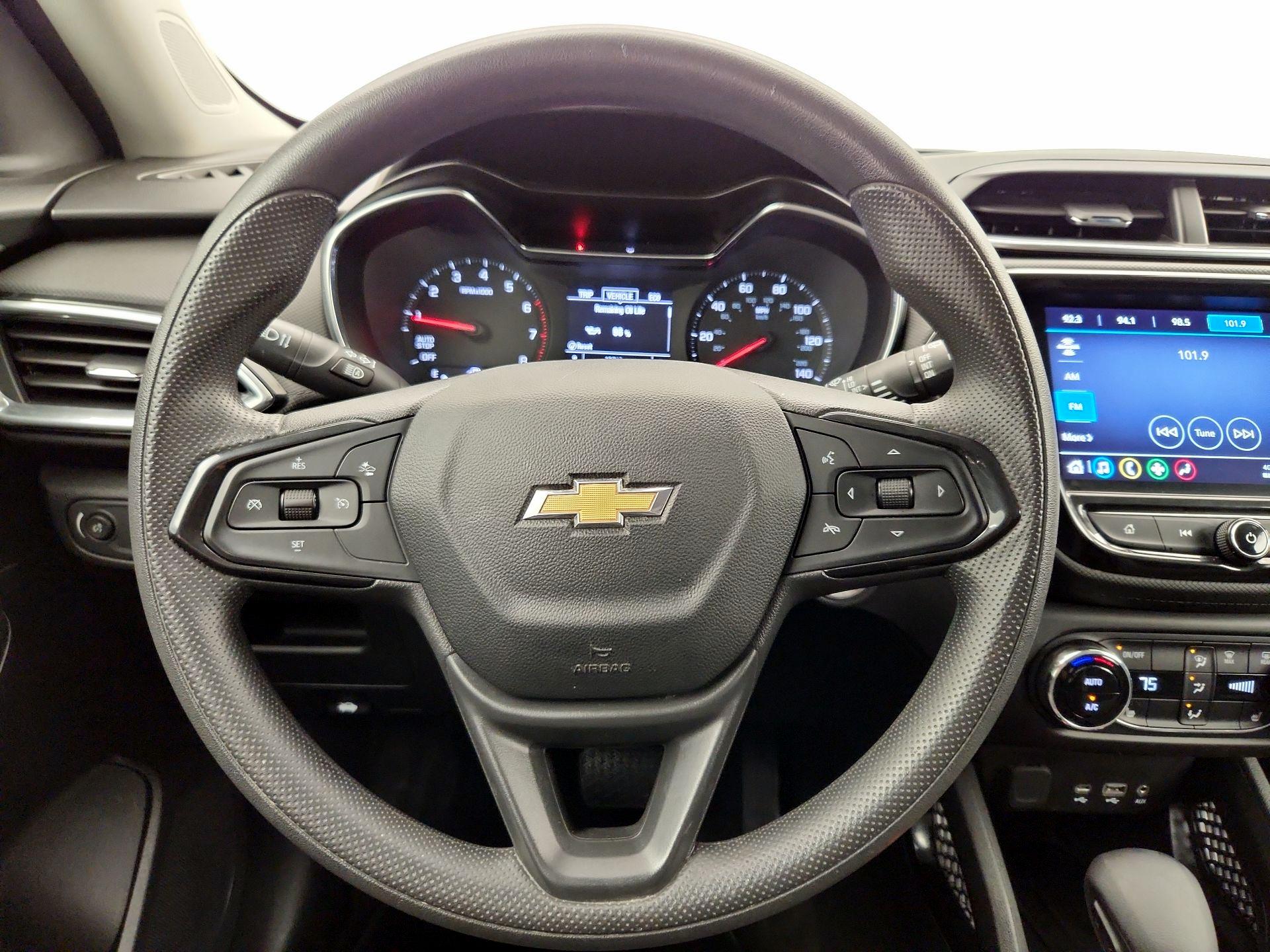 Thumbnail: 2023 Chevrolet TrailBlazer - 10