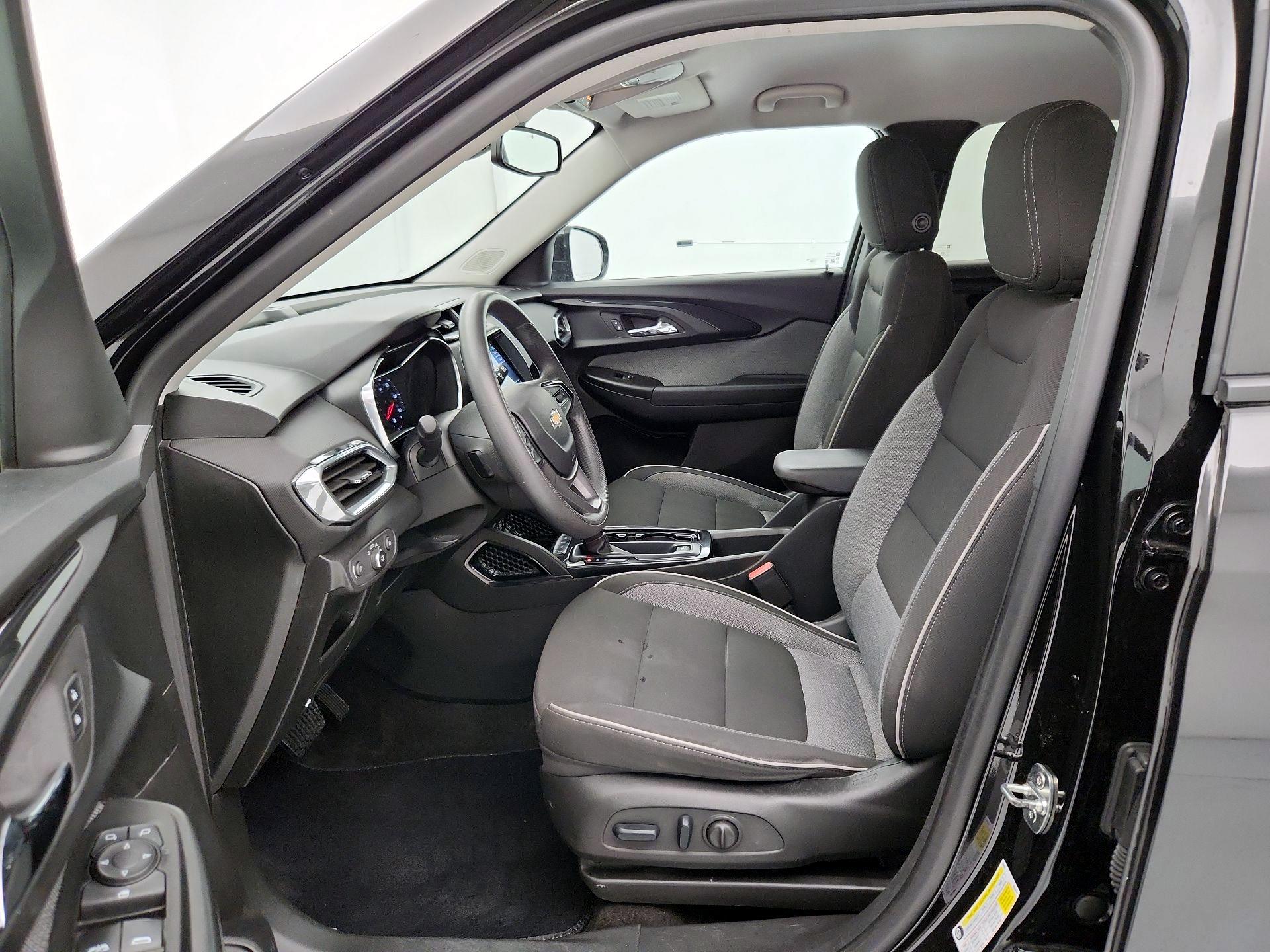 Thumbnail: 2023 Chevrolet TrailBlazer - 11