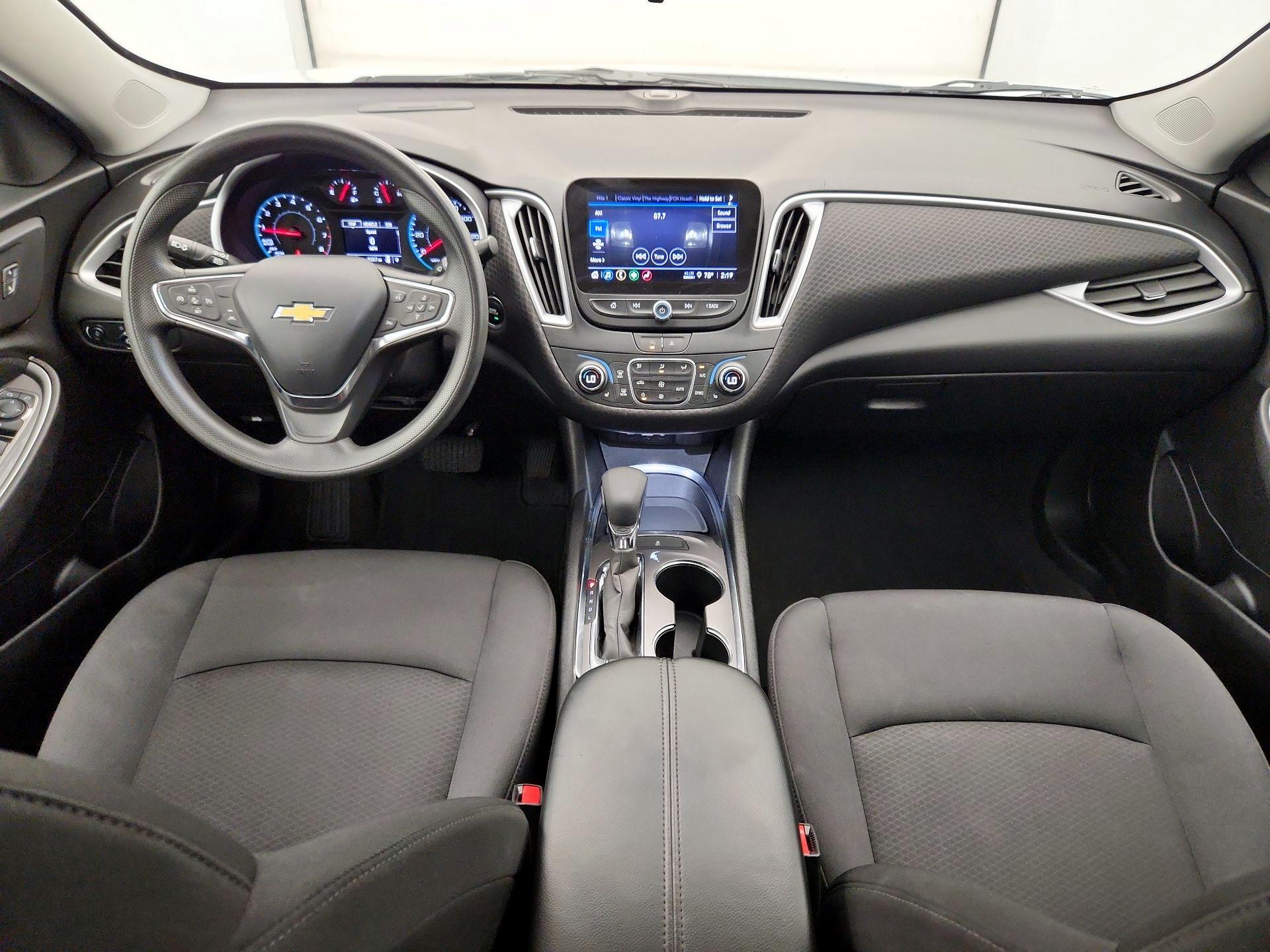 Thumbnail: 2023 Chevrolet Malibu - 9