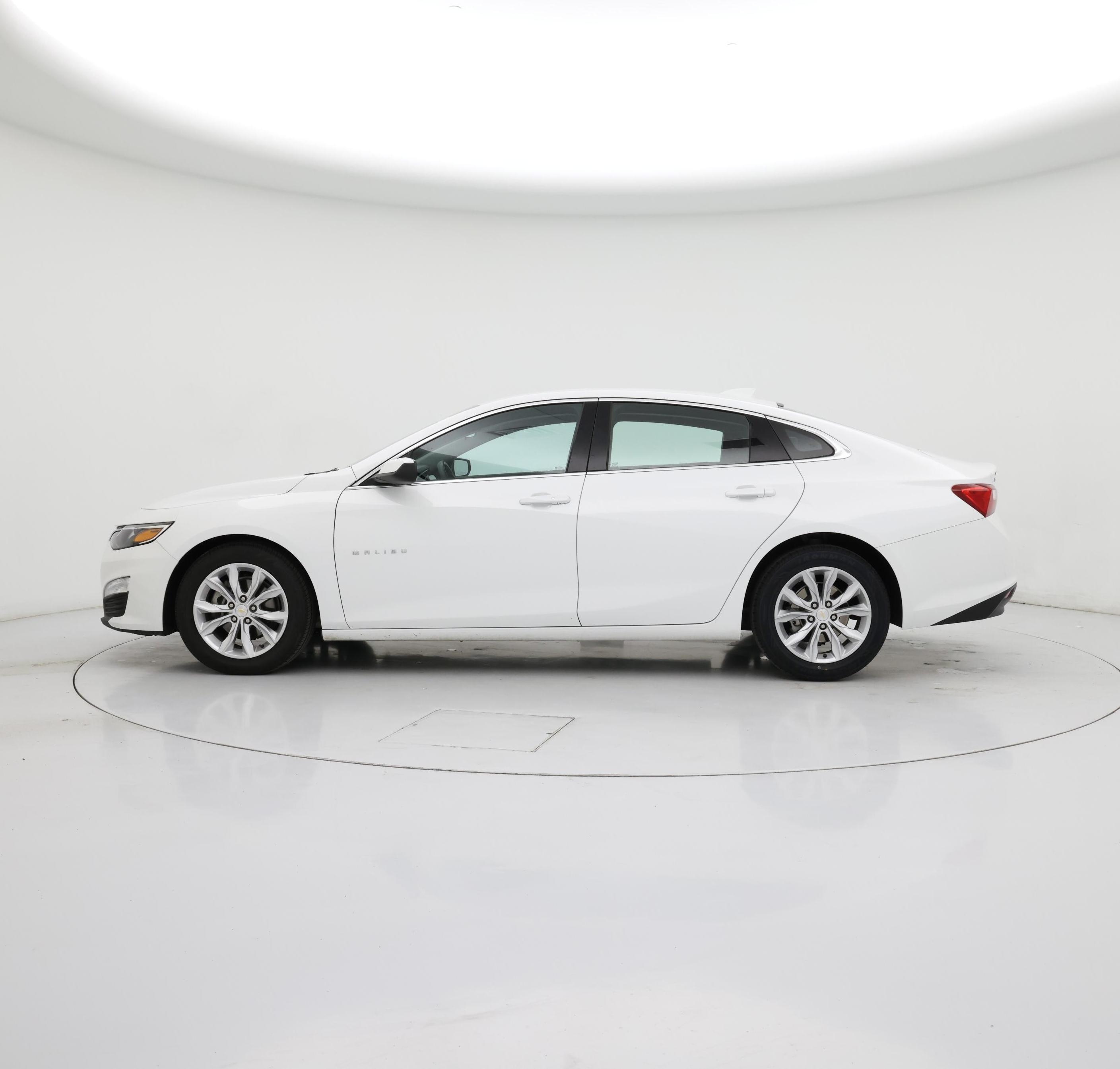 Thumbnail: 2023 Chevrolet Malibu - 3
