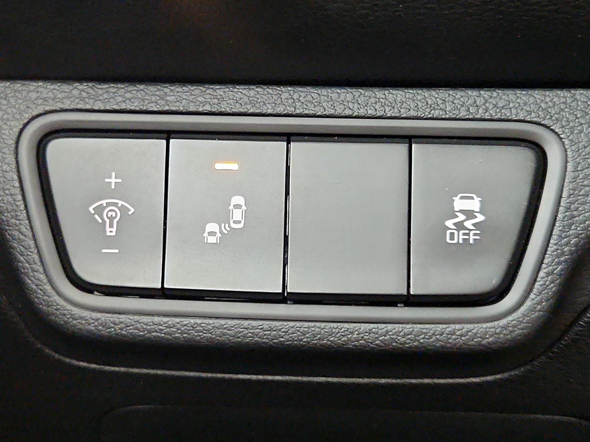 Thumbnail: 2023 Kia Forte - 13