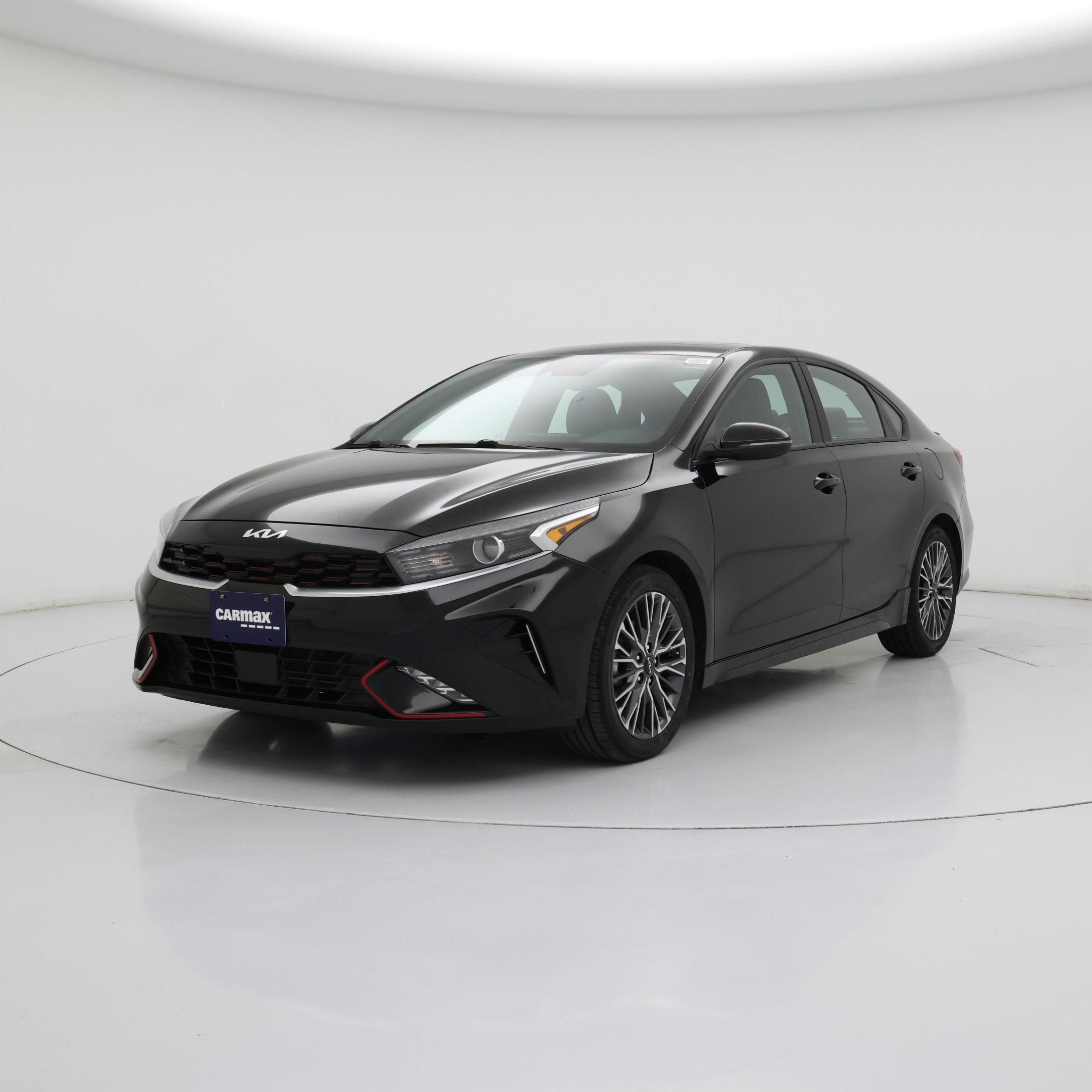 Thumbnail: 2023 Kia Forte - 4