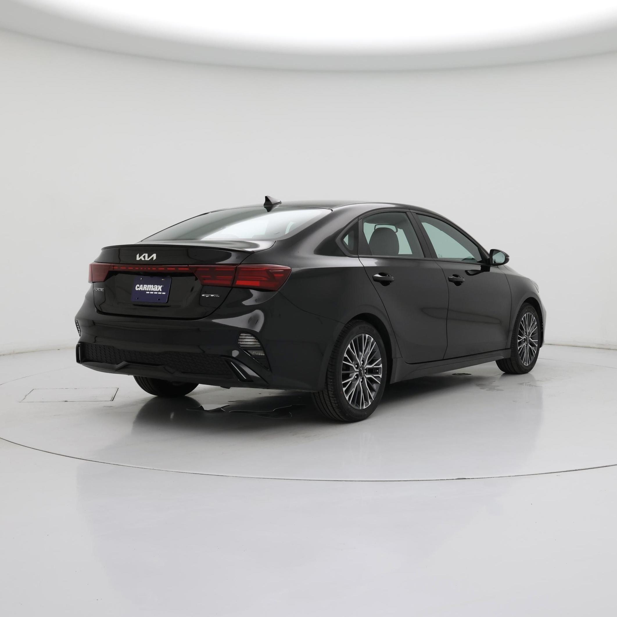 Thumbnail: 2023 Kia Forte - 8