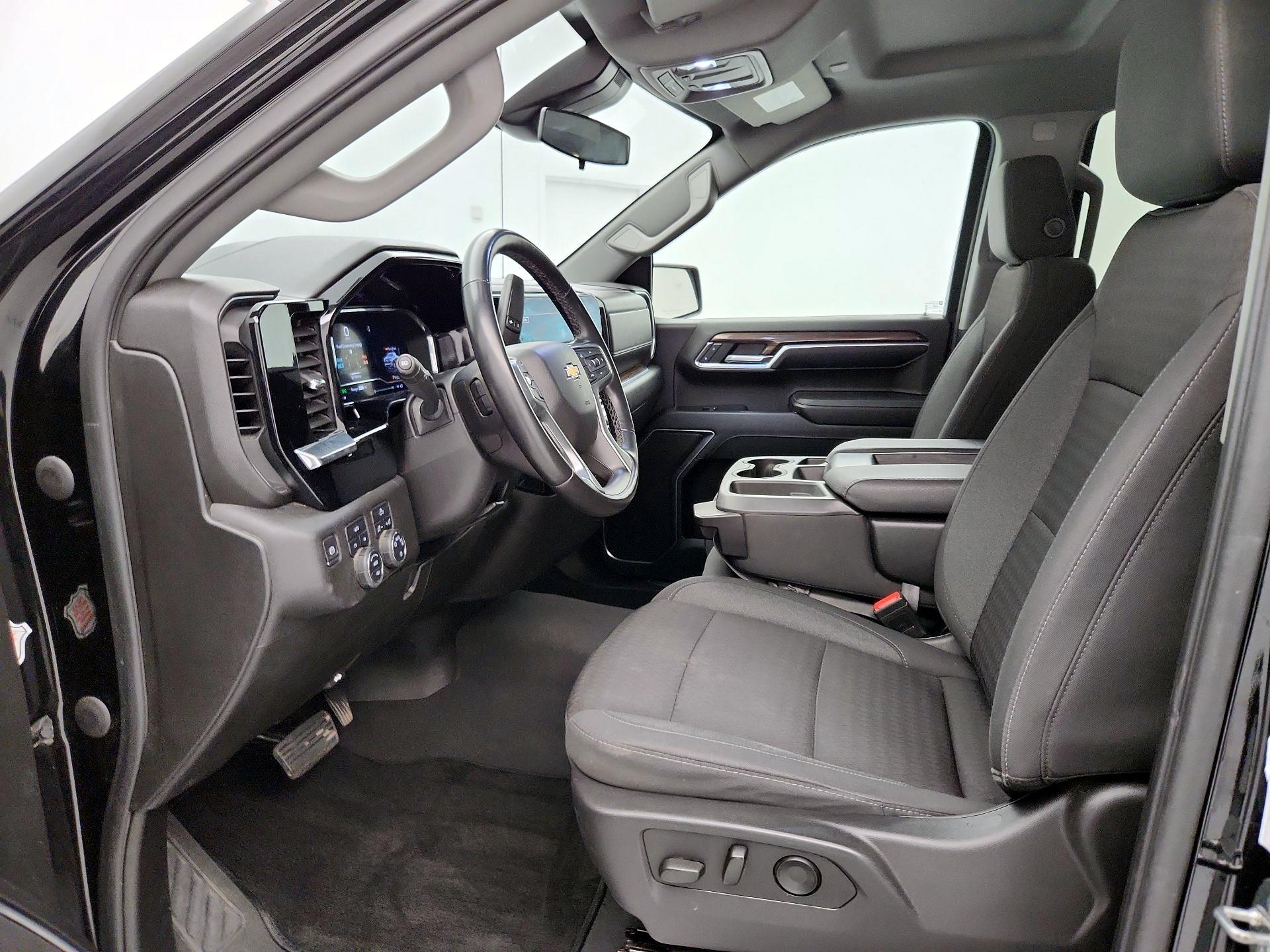 Thumbnail: 2023 Chevrolet Silverado 1500 - 11