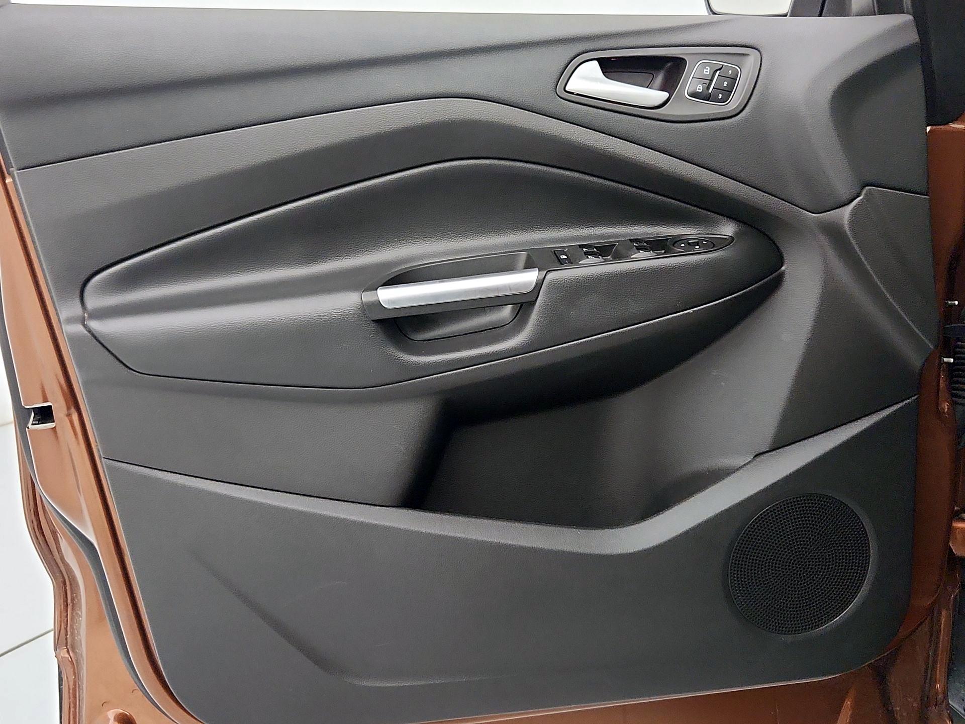 Thumbnail: 2017 Ford Escape - 12