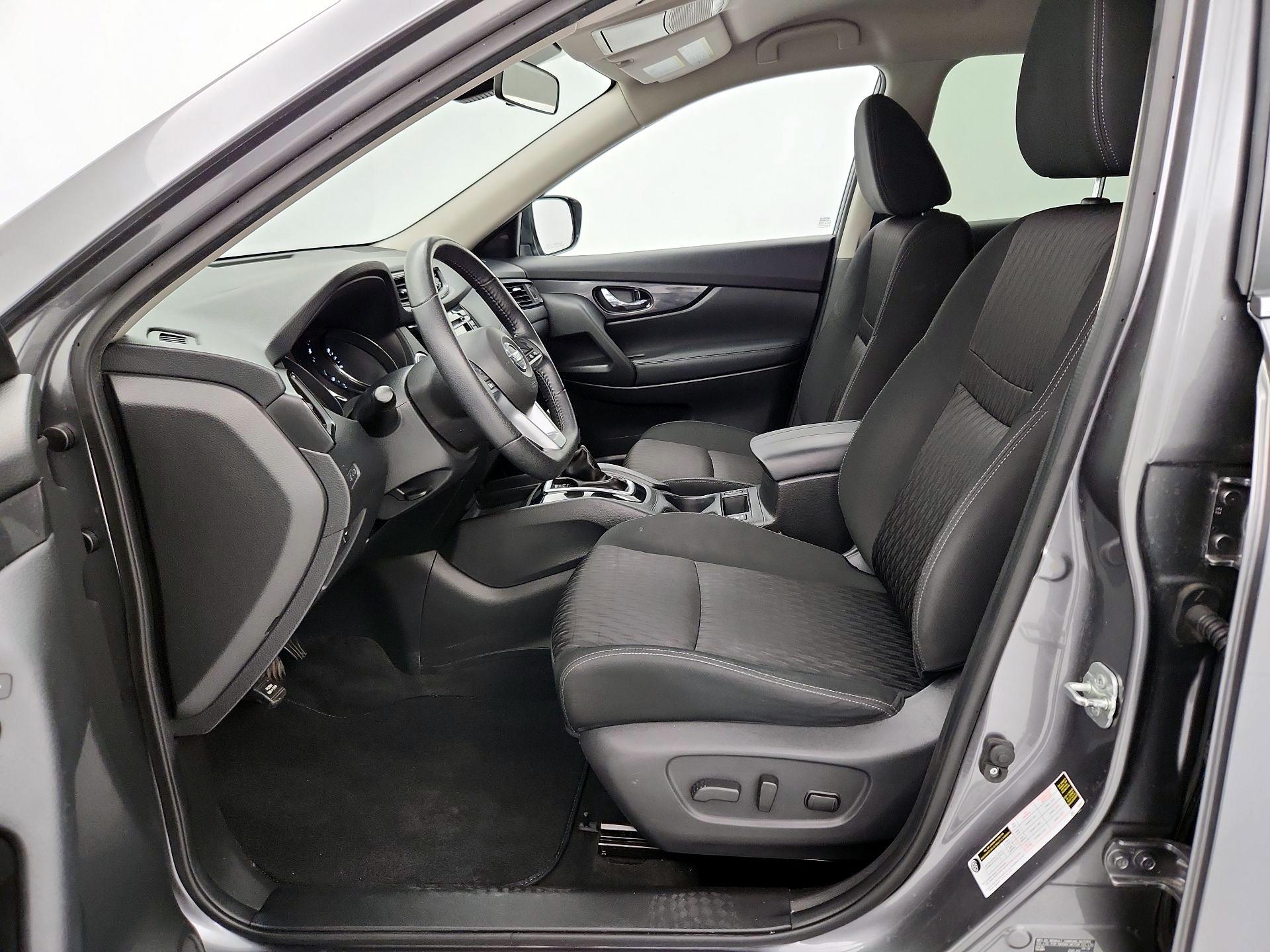Thumbnail: 2019 Nissan Rogue - 11