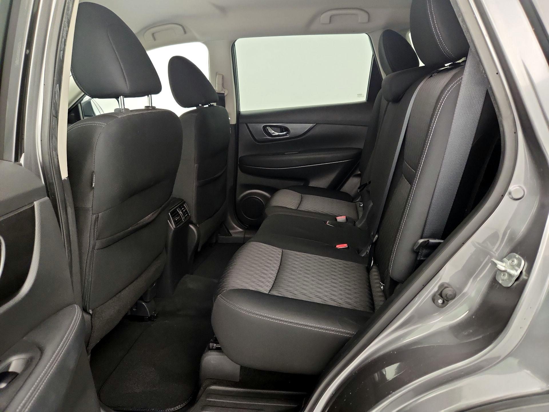 Thumbnail: 2019 Nissan Rogue - 19