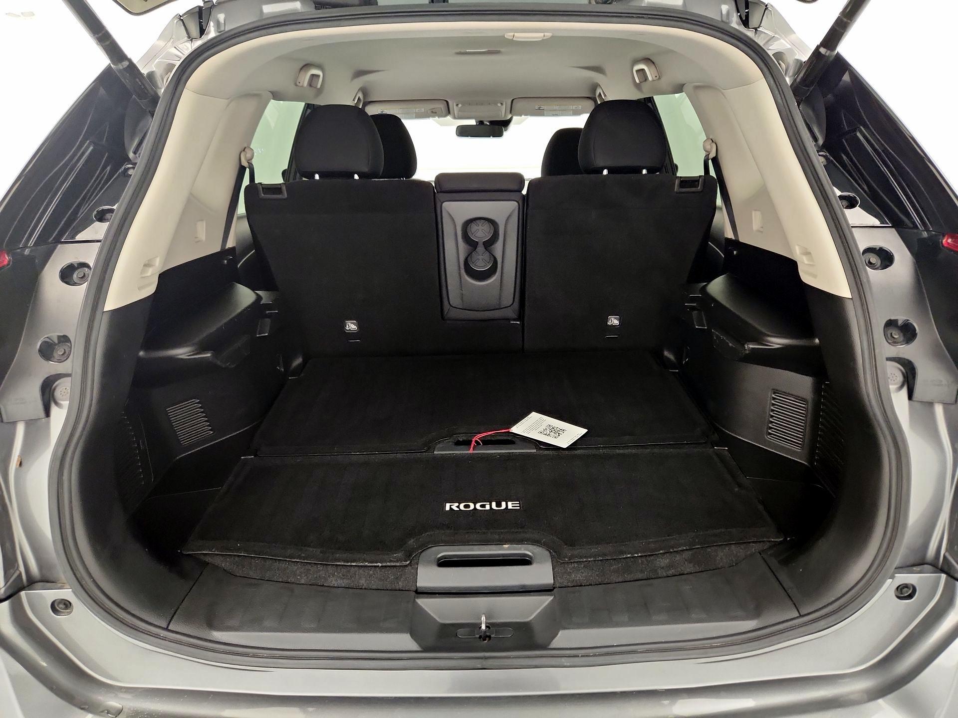 Thumbnail: 2019 Nissan Rogue - 20
