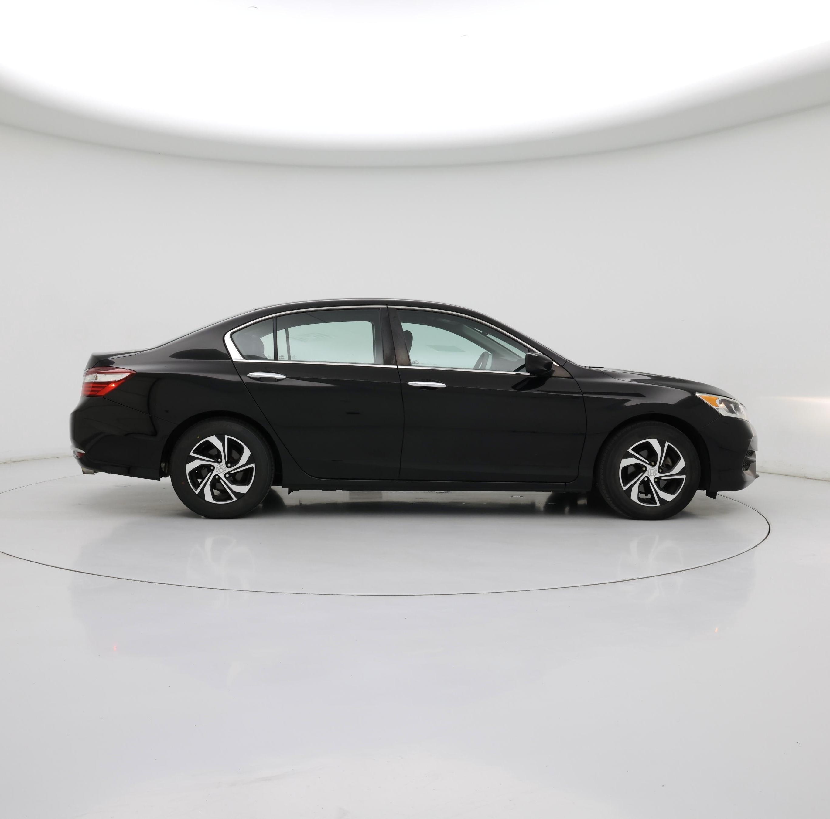 Thumbnail: 2017 Honda Accord - 7