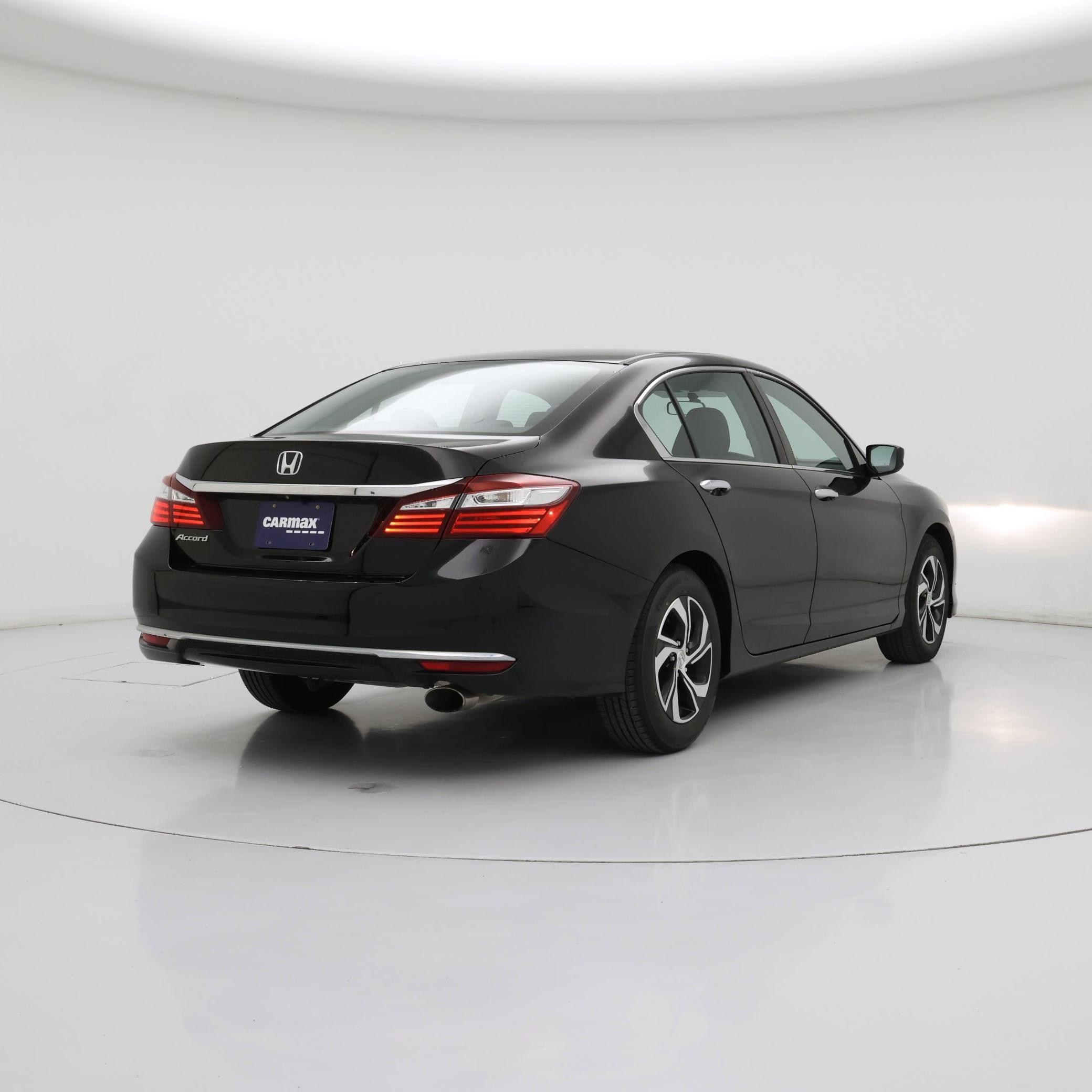 Thumbnail: 2017 Honda Accord - 8