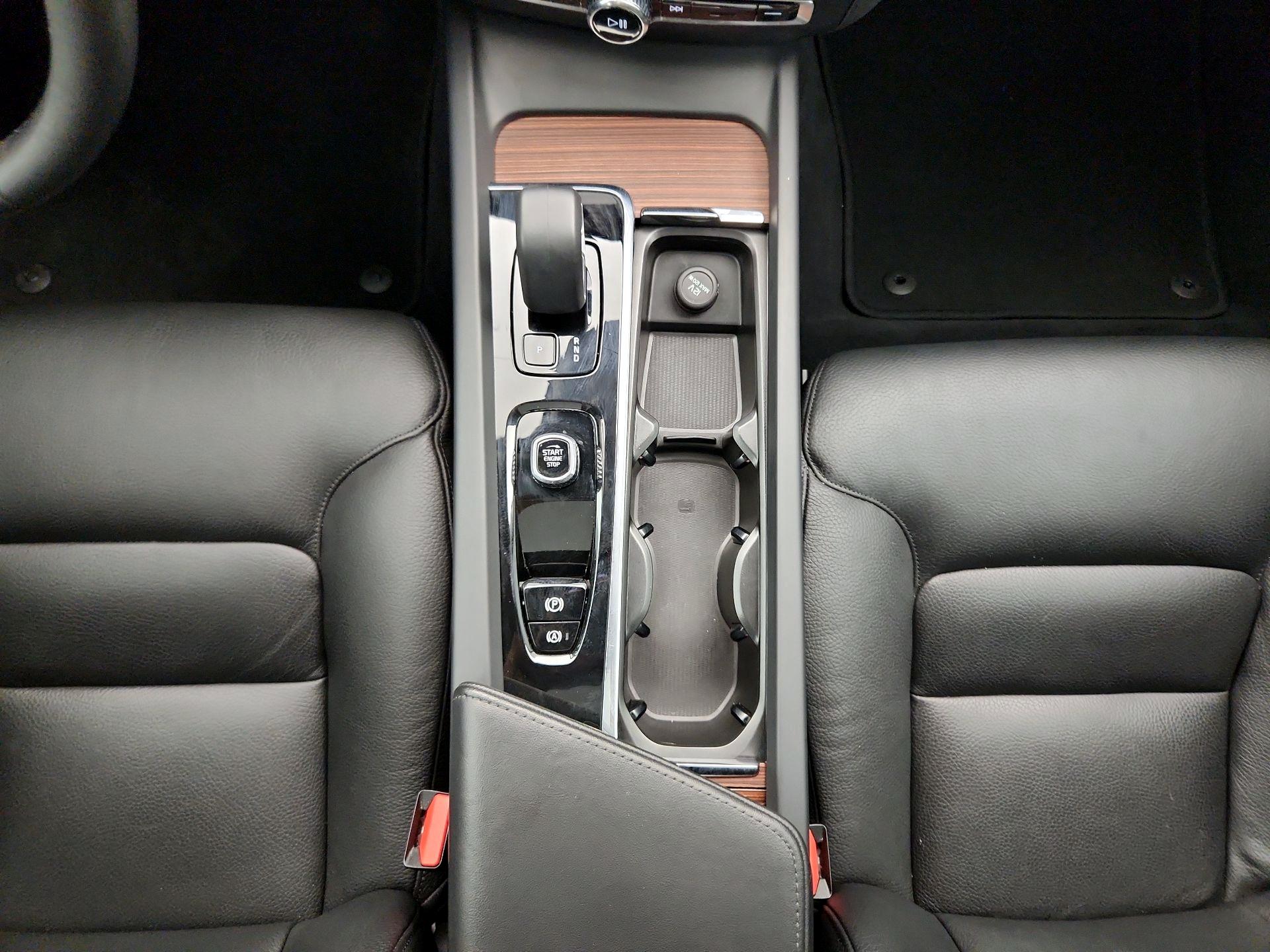Thumbnail: 2024 Volvo S60 - 18