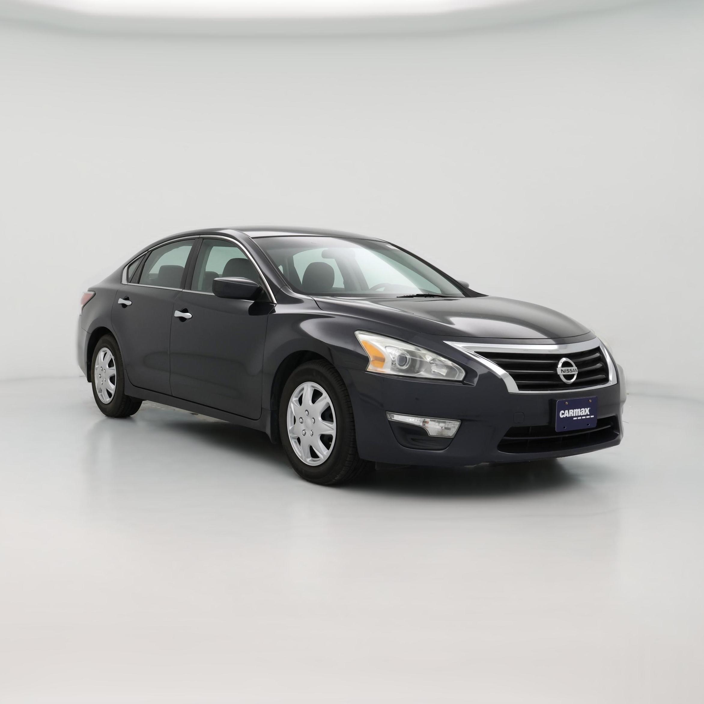 Thumbnail: 2015 Nissan Altima - 1
