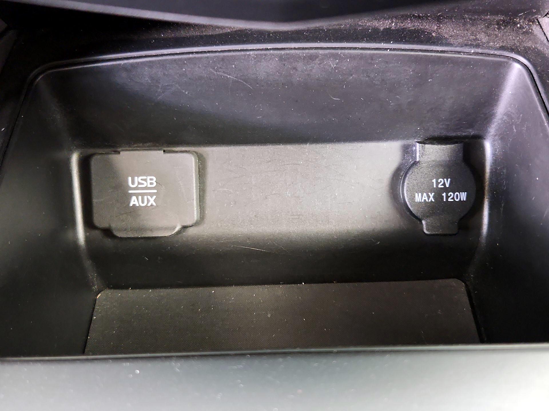 Thumbnail: 2015 Nissan Altima - 18
