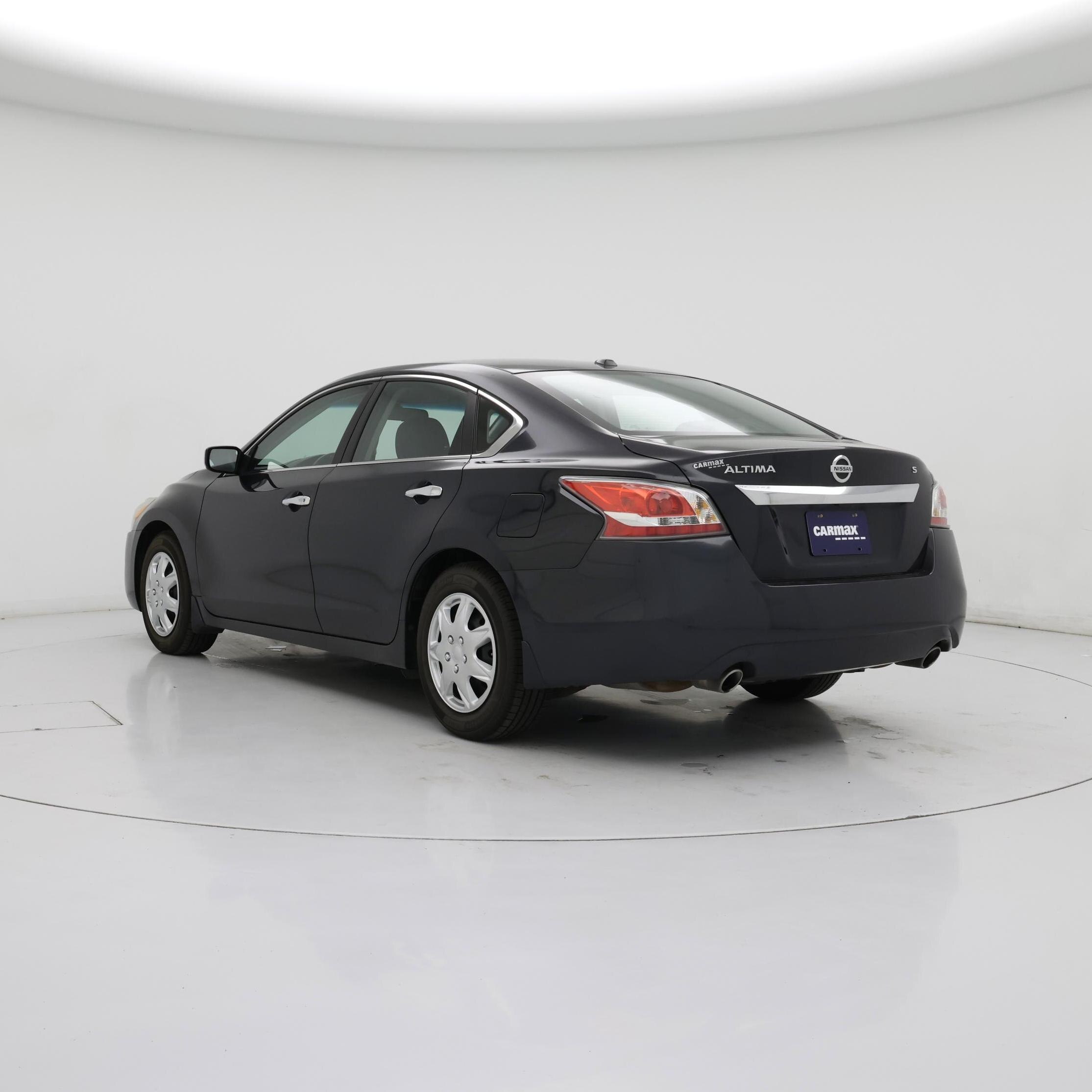 Thumbnail: 2015 Nissan Altima - 2