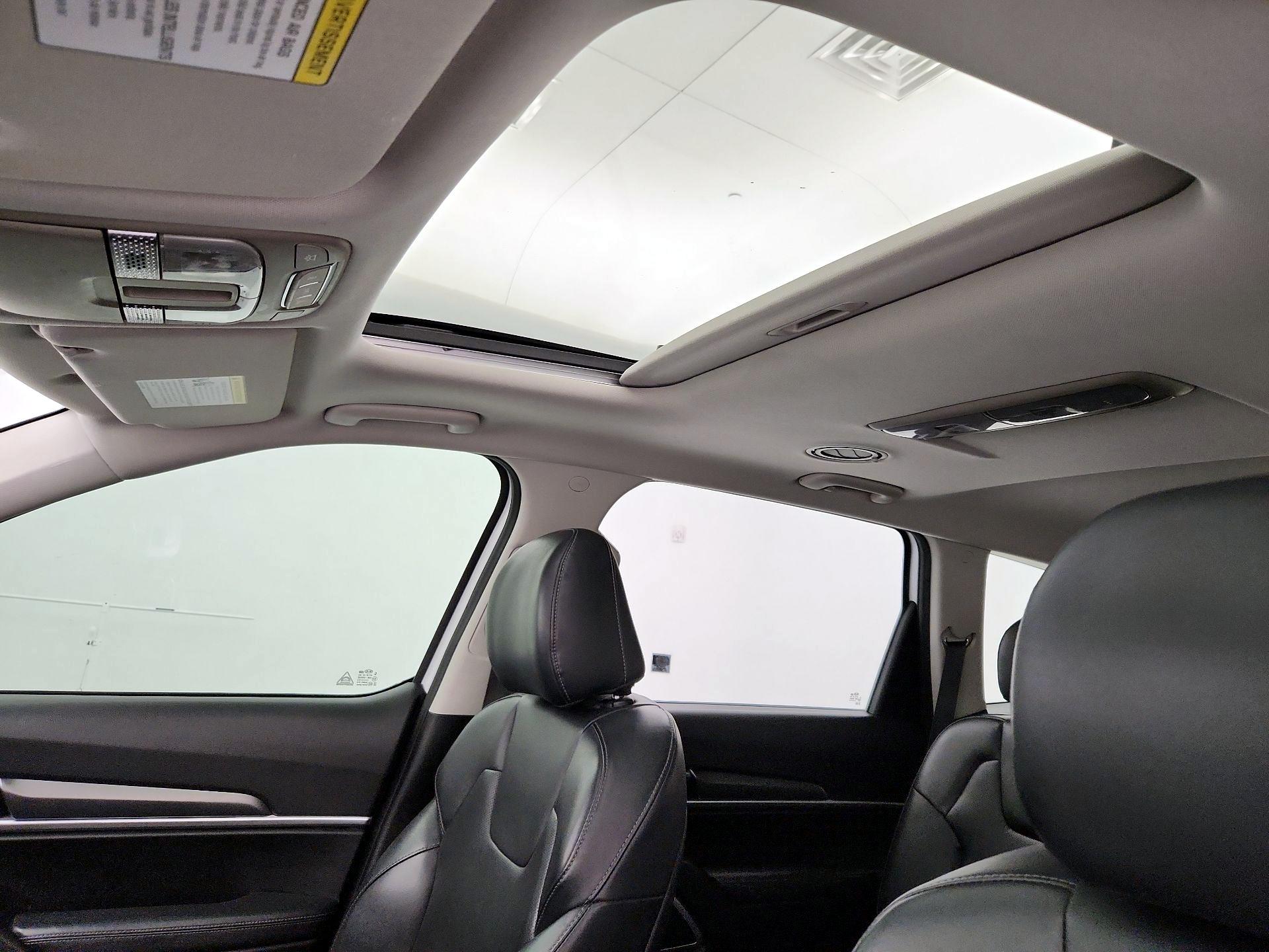 Thumbnail: 2020 Kia Telluride - 19