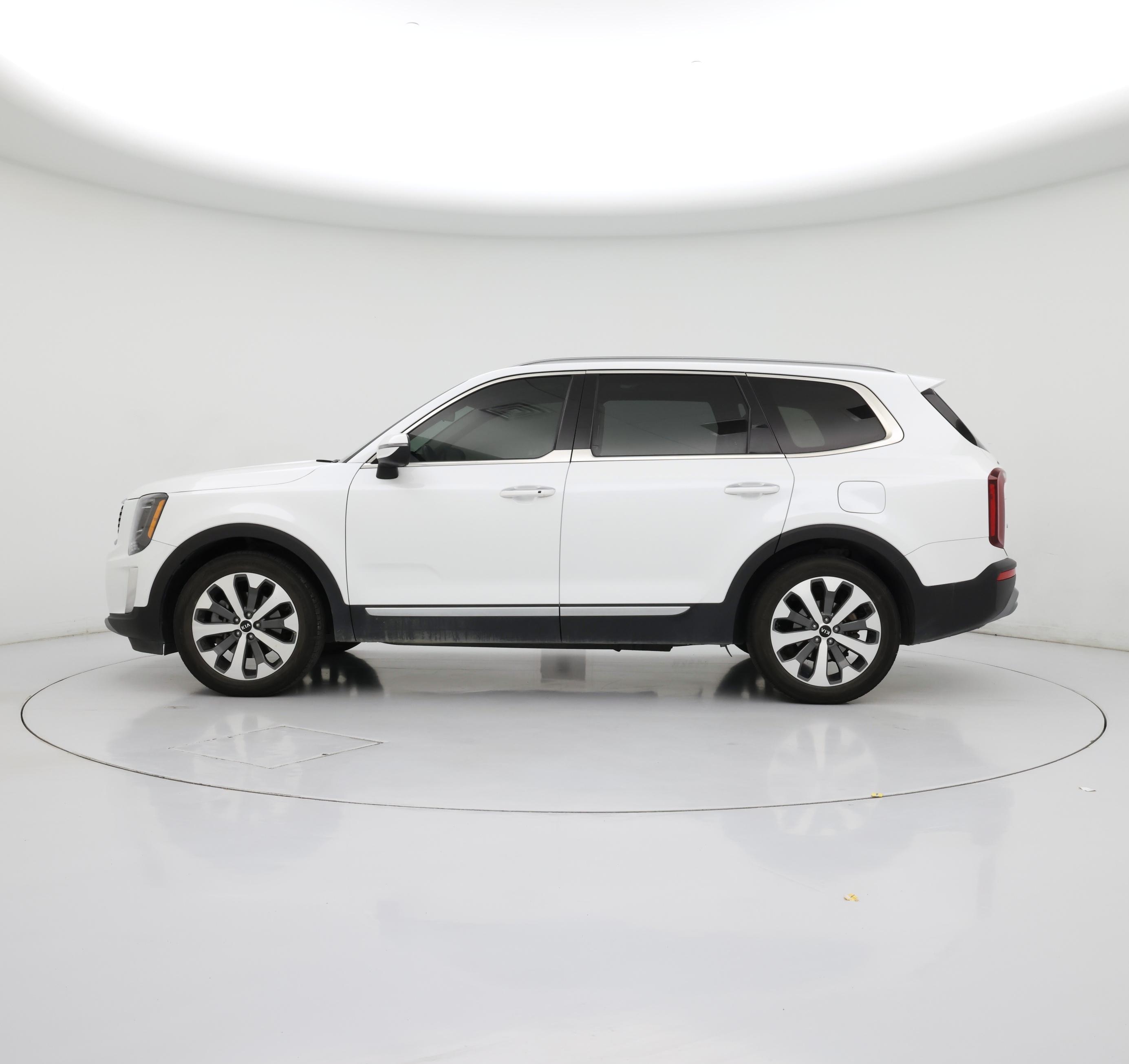 Thumbnail: 2020 Kia Telluride - 3