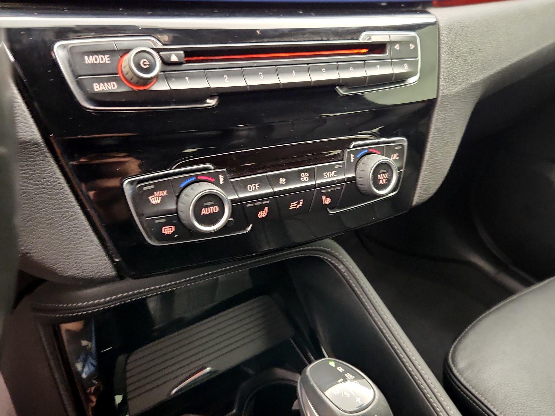 Thumbnail: 2018 BMW X1 - 16