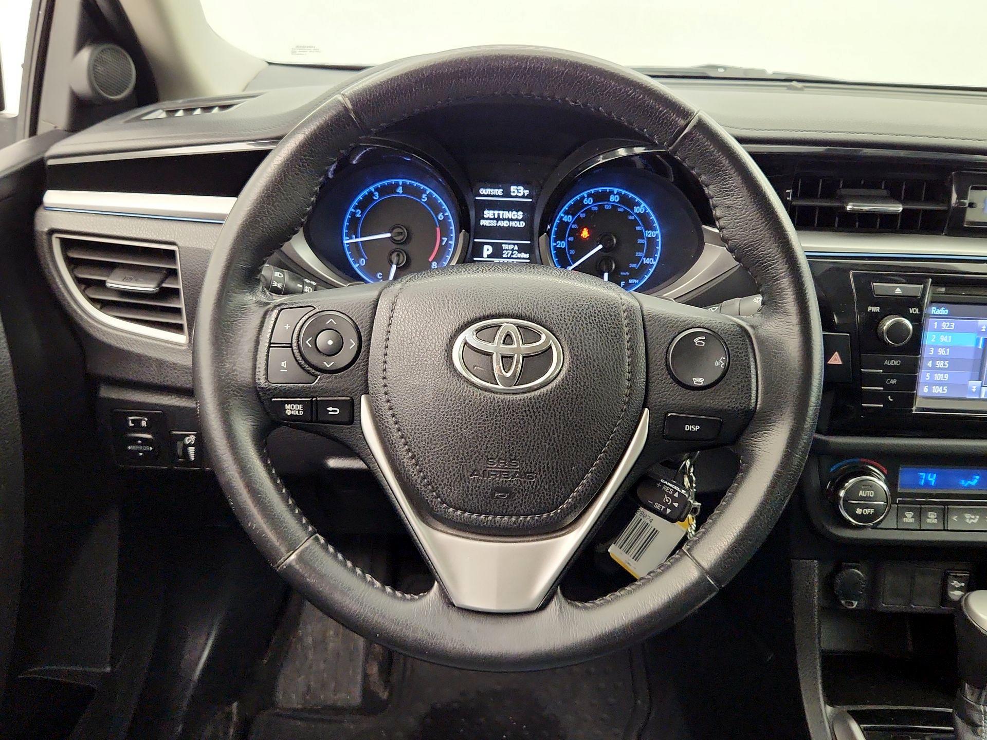 Thumbnail: 2016 Toyota Corolla - 10