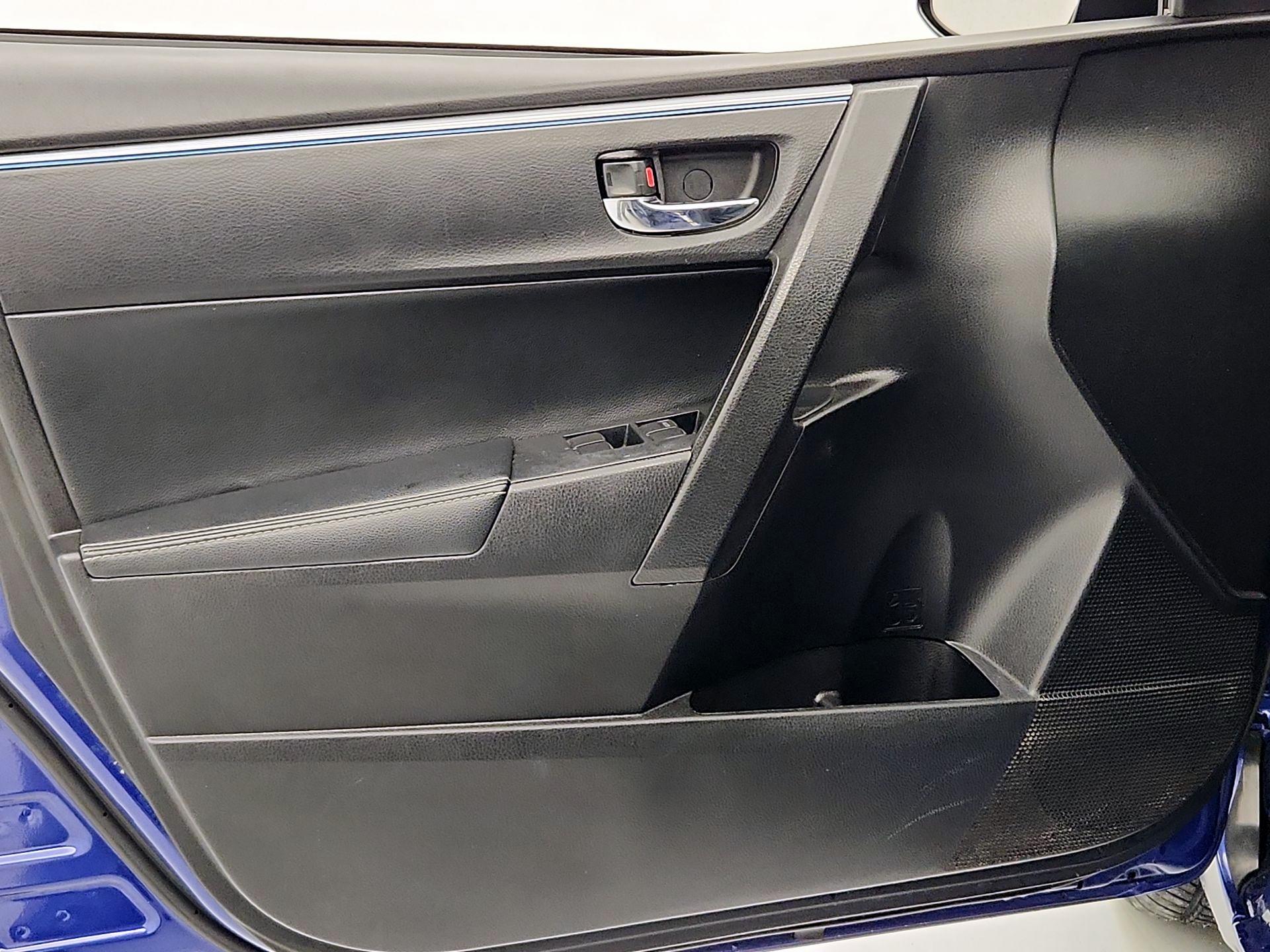 Thumbnail: 2016 Toyota Corolla - 12