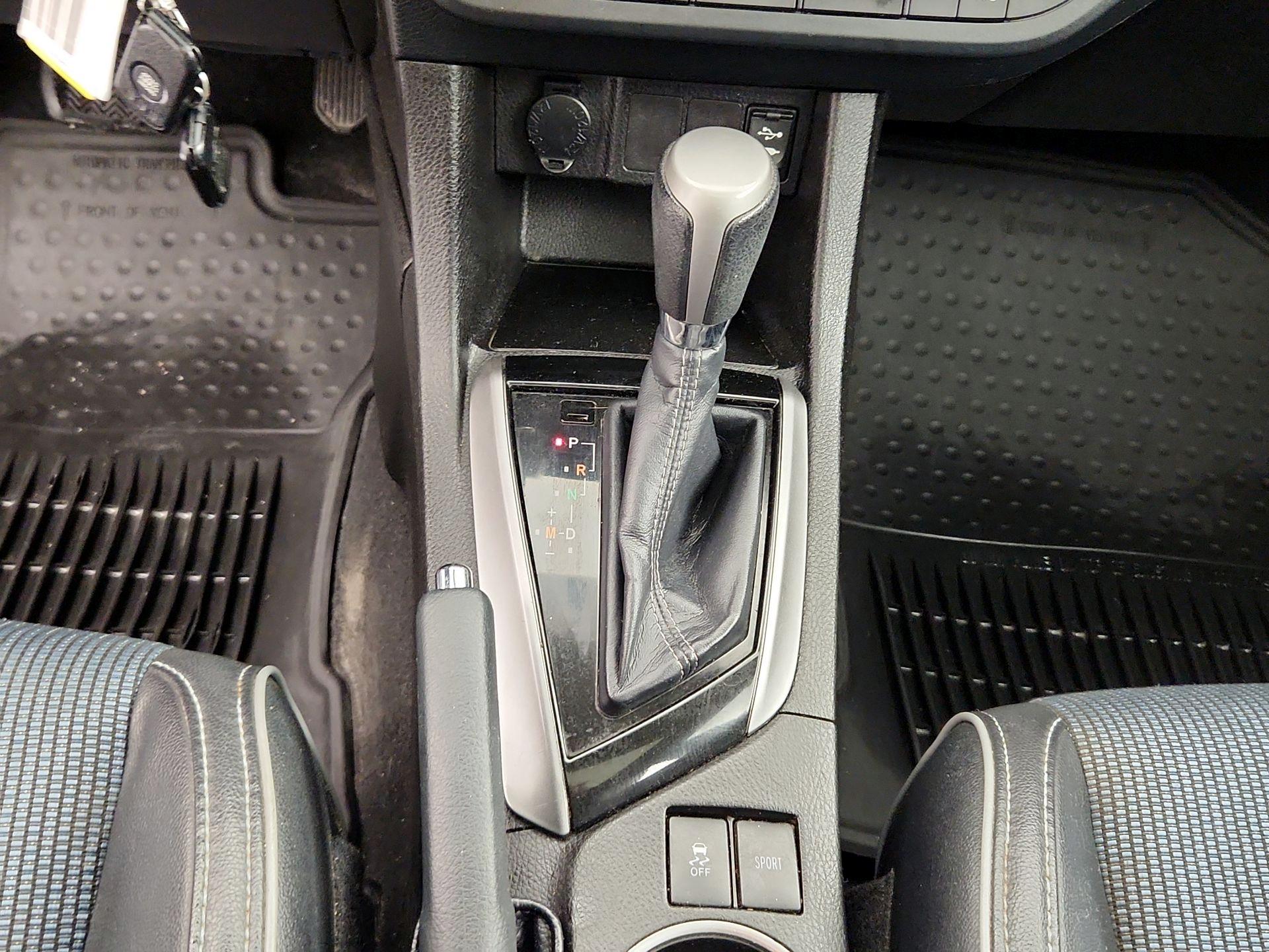 Thumbnail: 2016 Toyota Corolla - 17