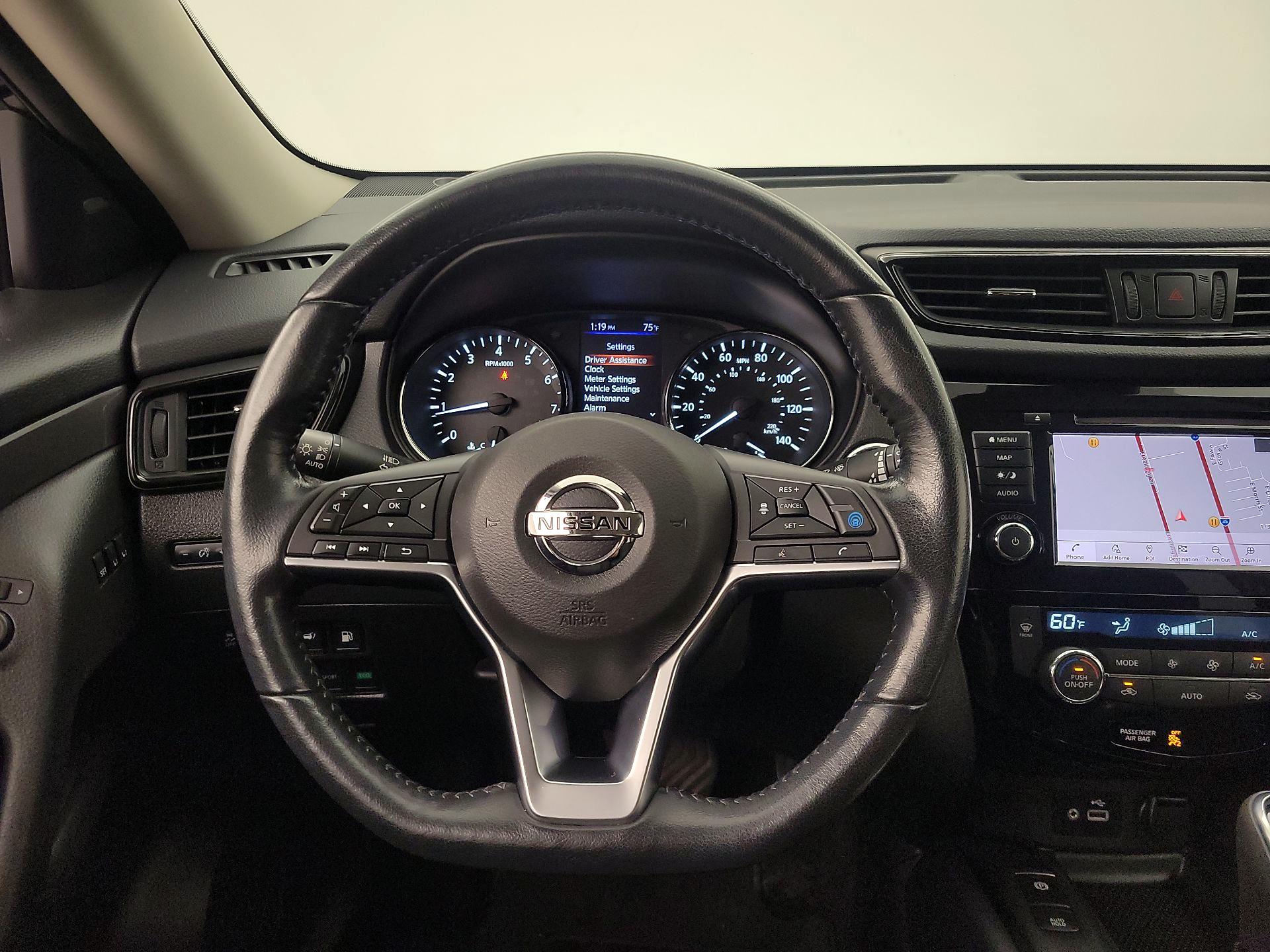 Thumbnail: 2020 Nissan Rogue - 10