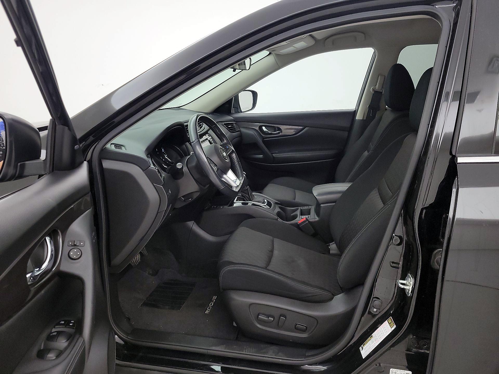 Thumbnail: 2020 Nissan Rogue - 11