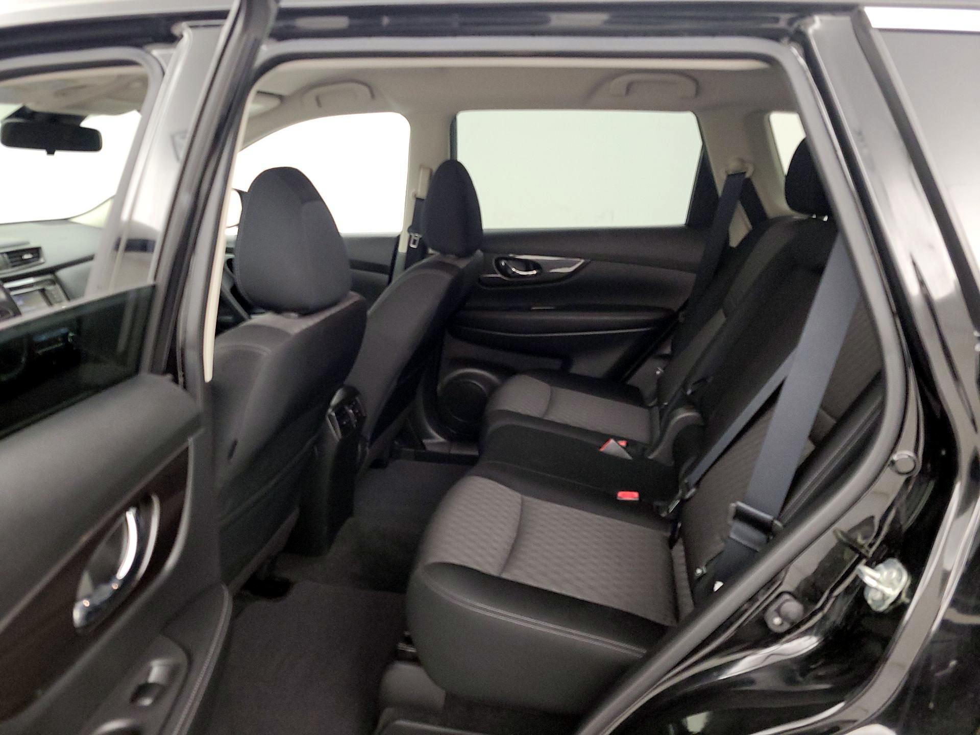 Thumbnail: 2020 Nissan Rogue - 20