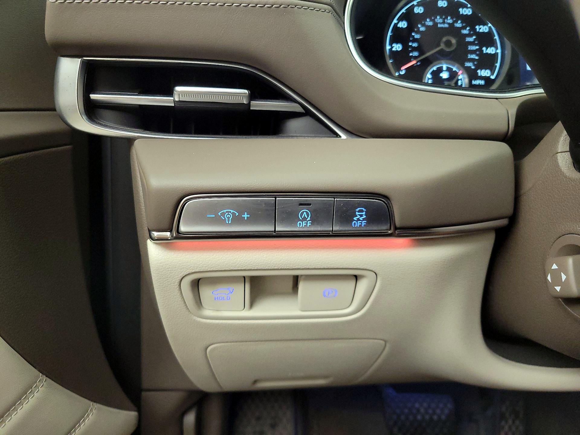 Thumbnail: 2022 Genesis GV80 - 13