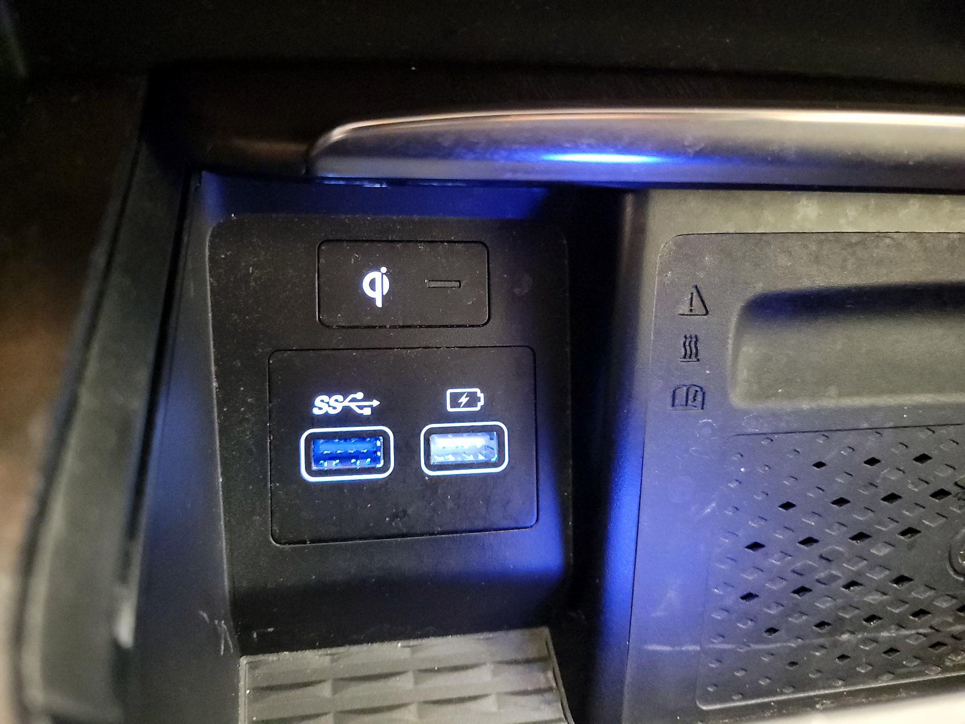 Thumbnail: 2022 Genesis GV80 - 19