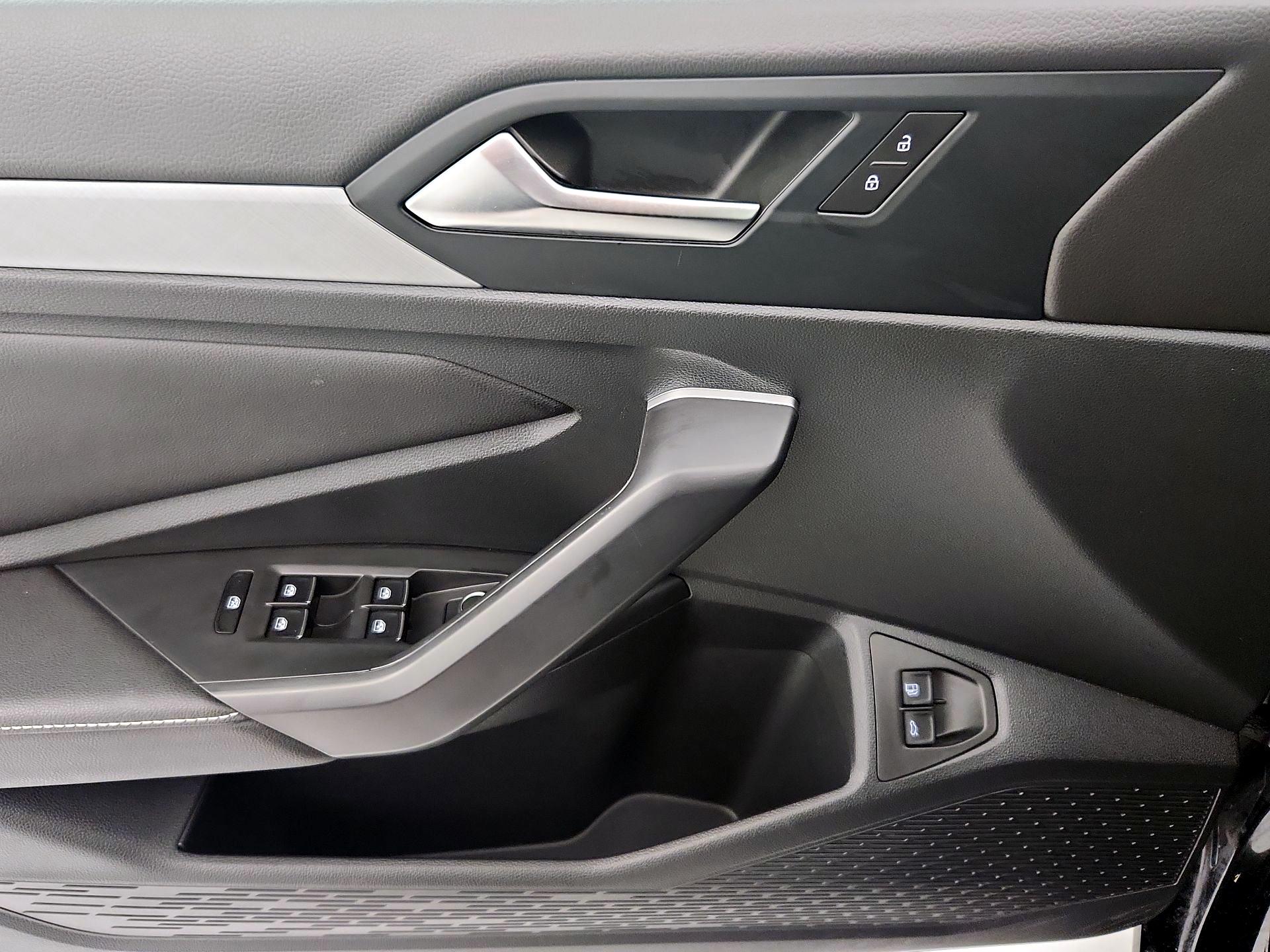 Thumbnail: 2024 Volkswagen Jetta - 12