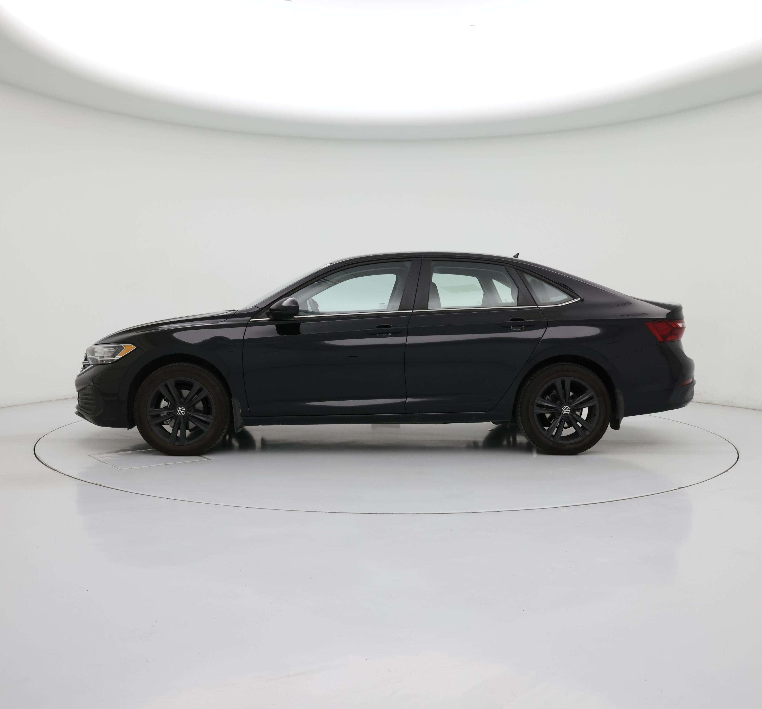 Thumbnail: 2024 Volkswagen Jetta - 3