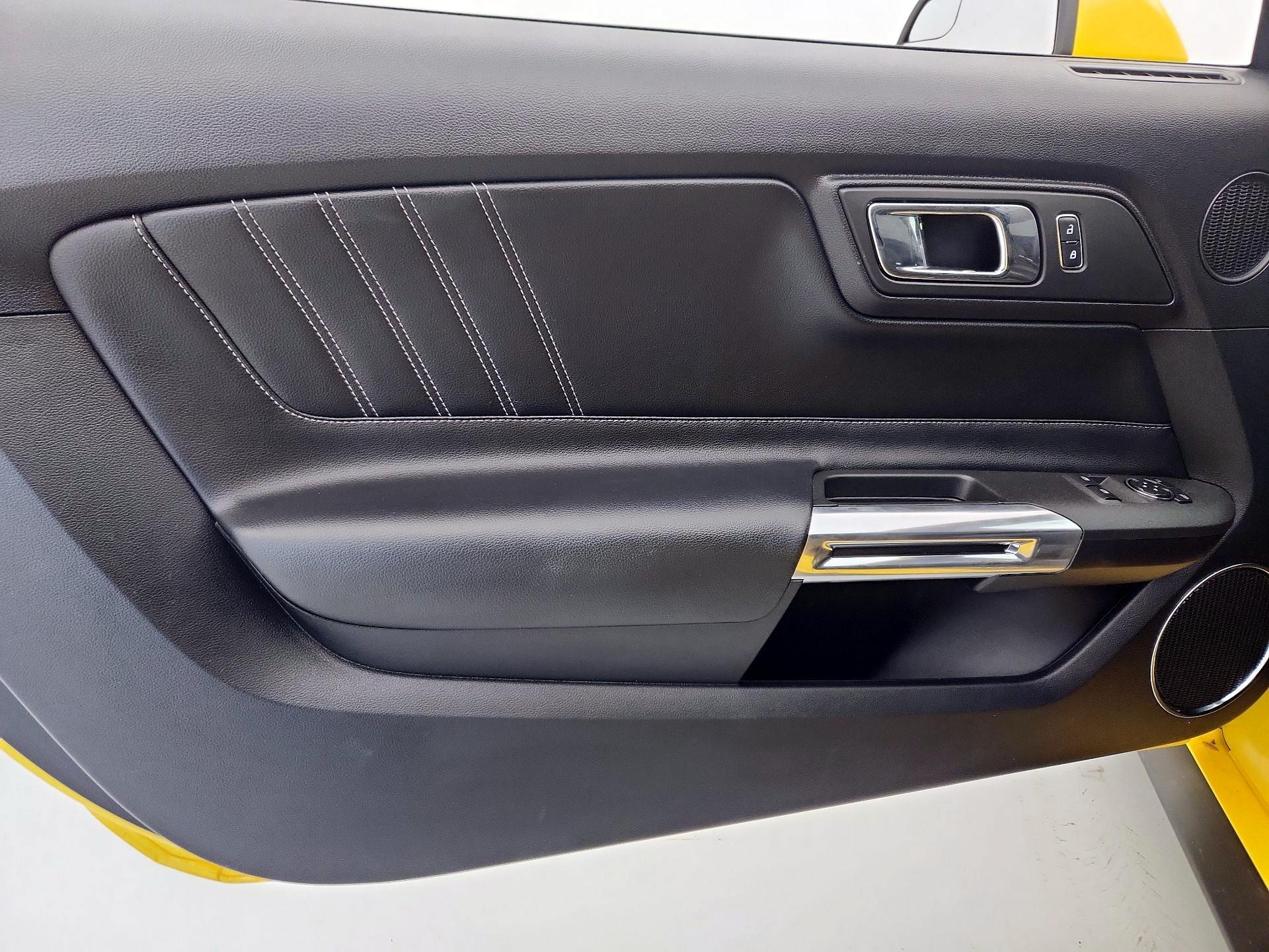 Thumbnail: 2016 Ford Mustang - 12