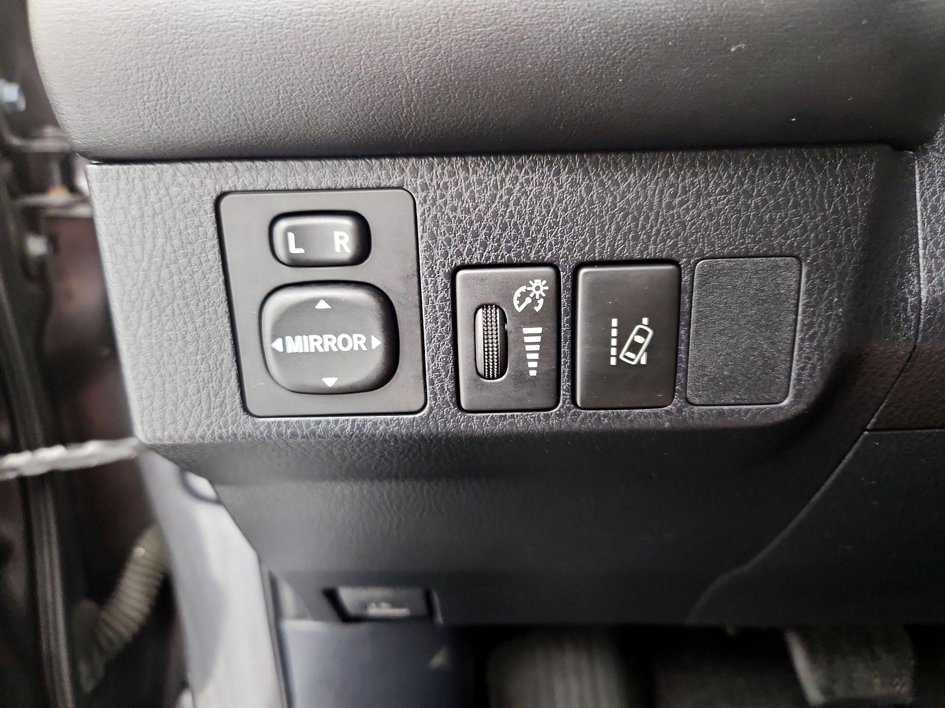 Thumbnail: 2017 Toyota RAV4 - 13