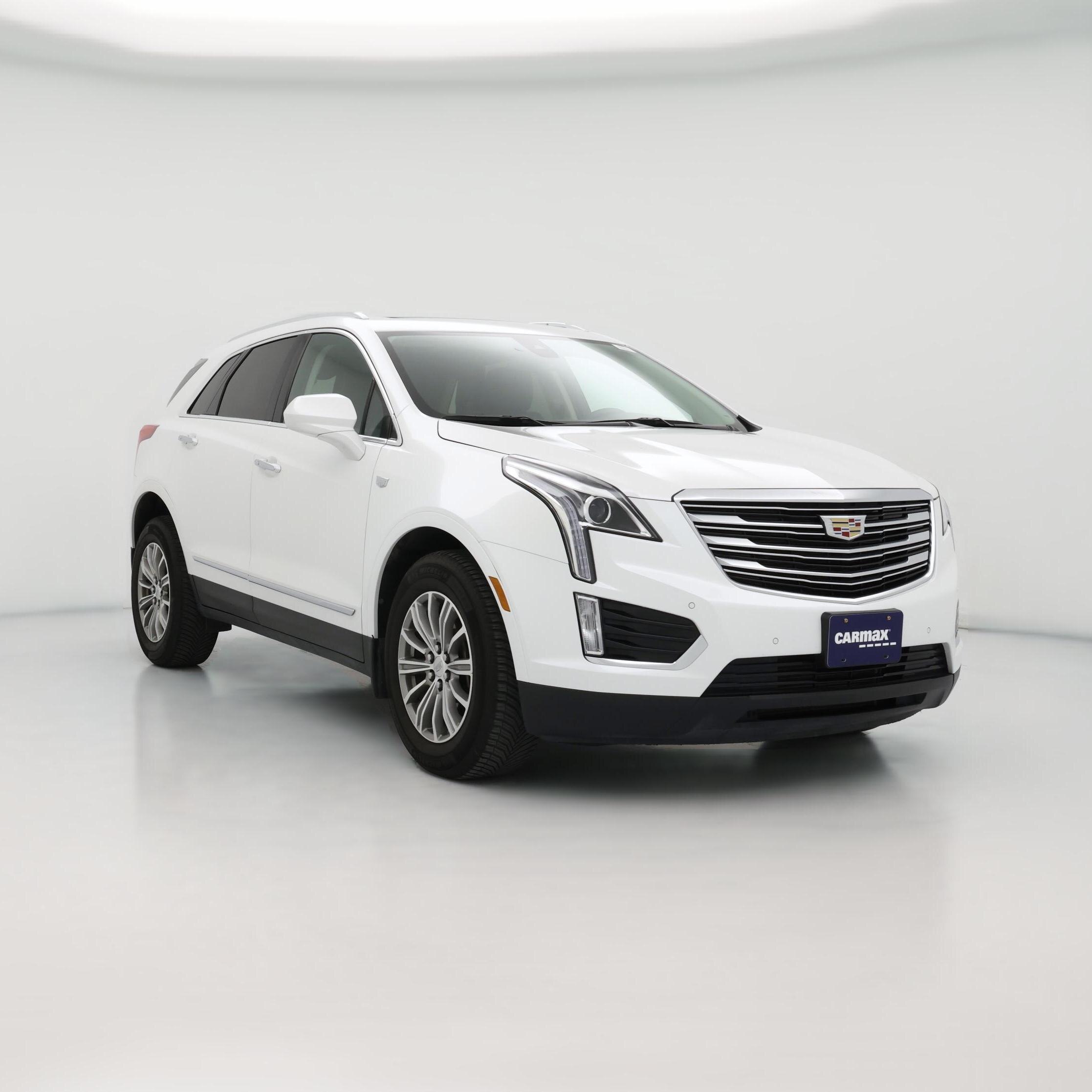 Thumbnail: 2017 Cadillac XT5 - 1