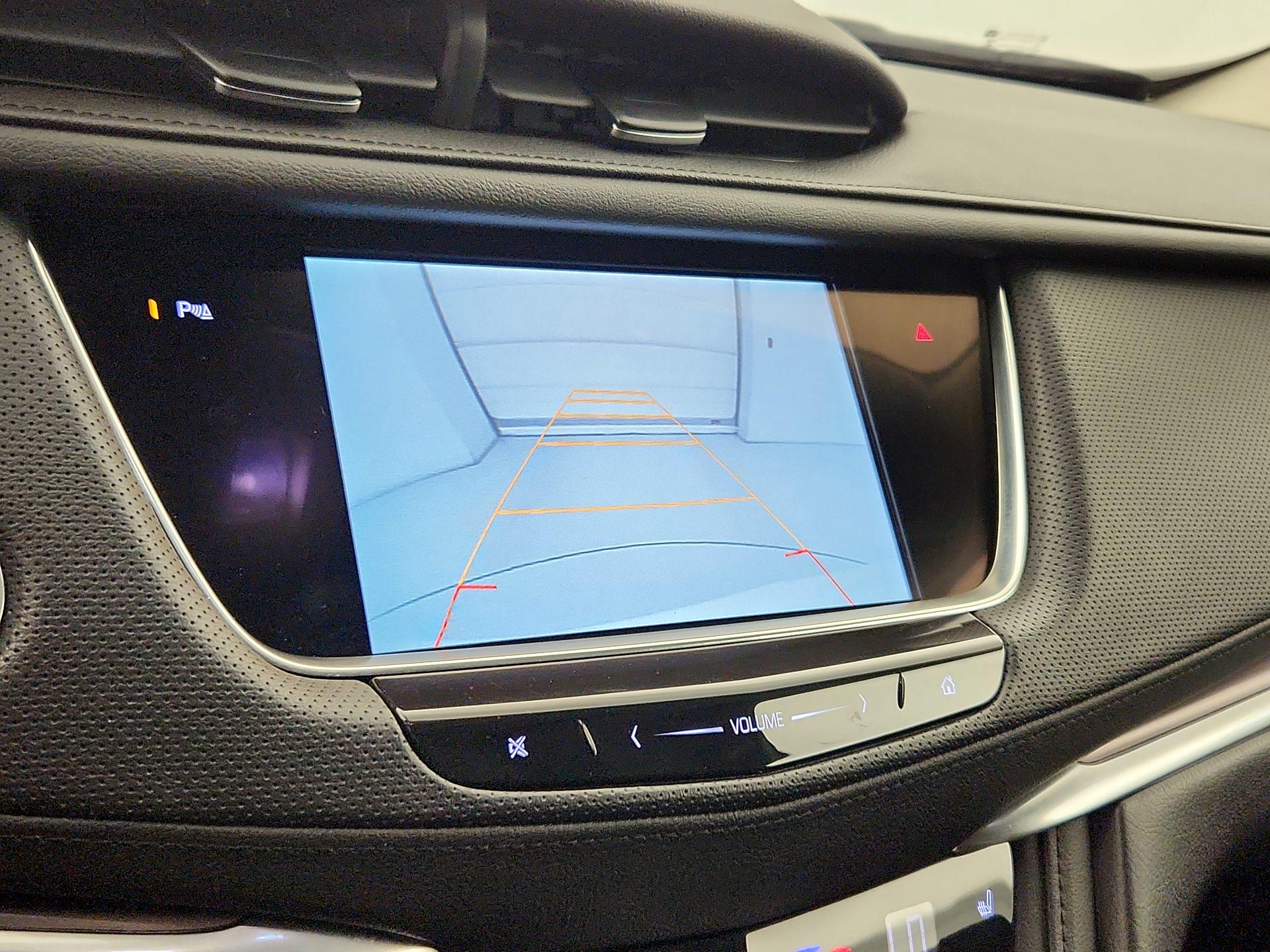 Thumbnail: 2017 Cadillac XT5 - 15