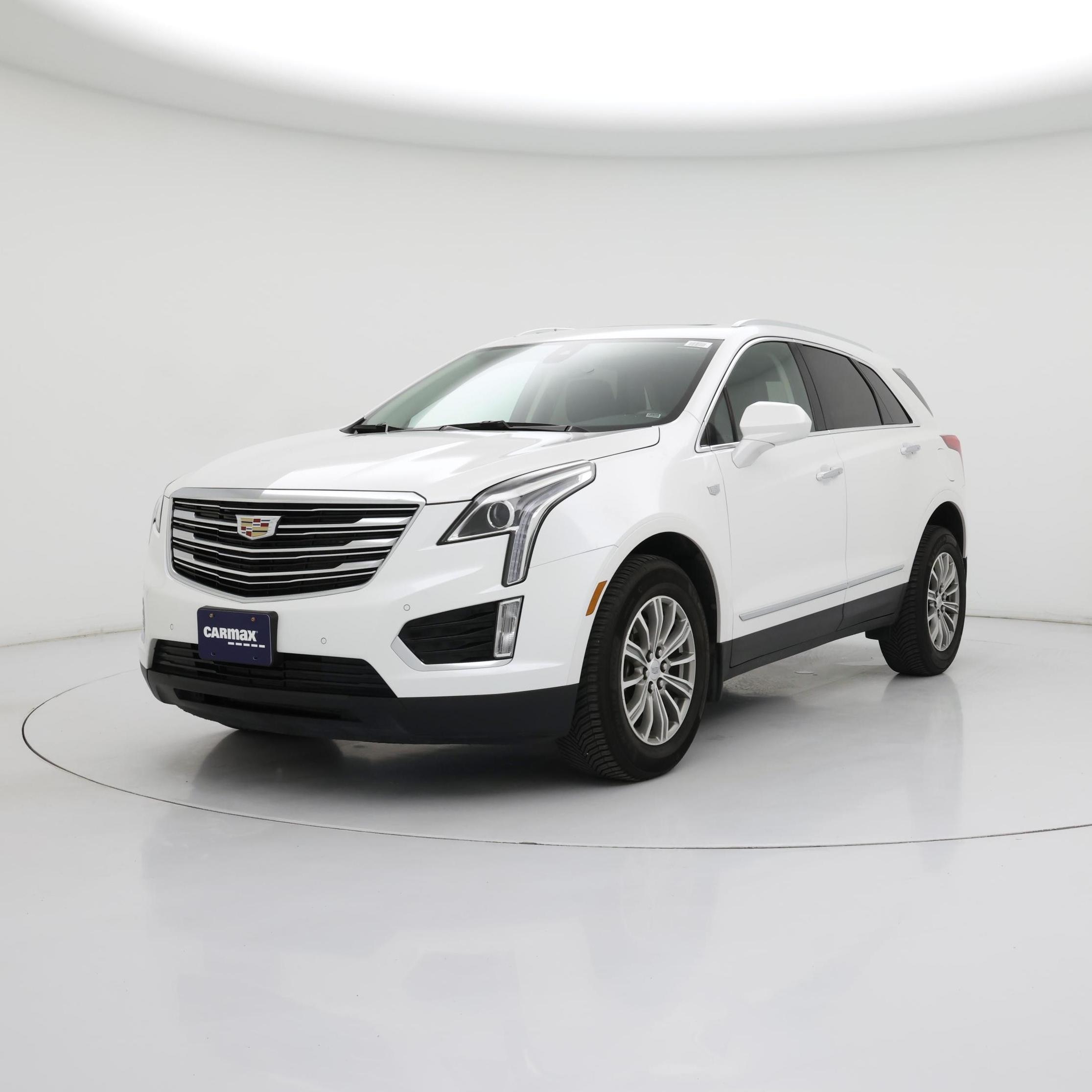 Thumbnail: 2017 Cadillac XT5 - 4