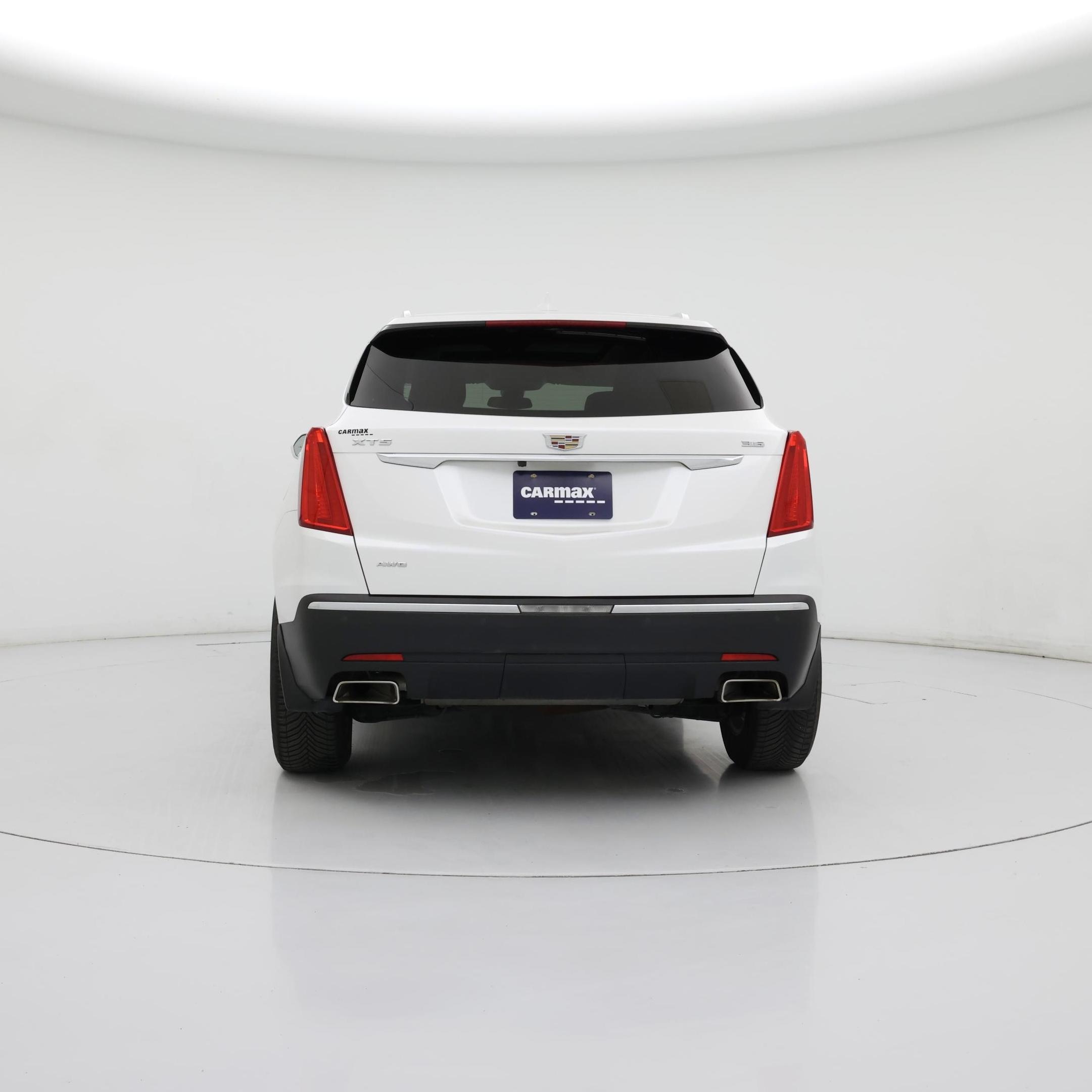 Thumbnail: 2017 Cadillac XT5 - 6